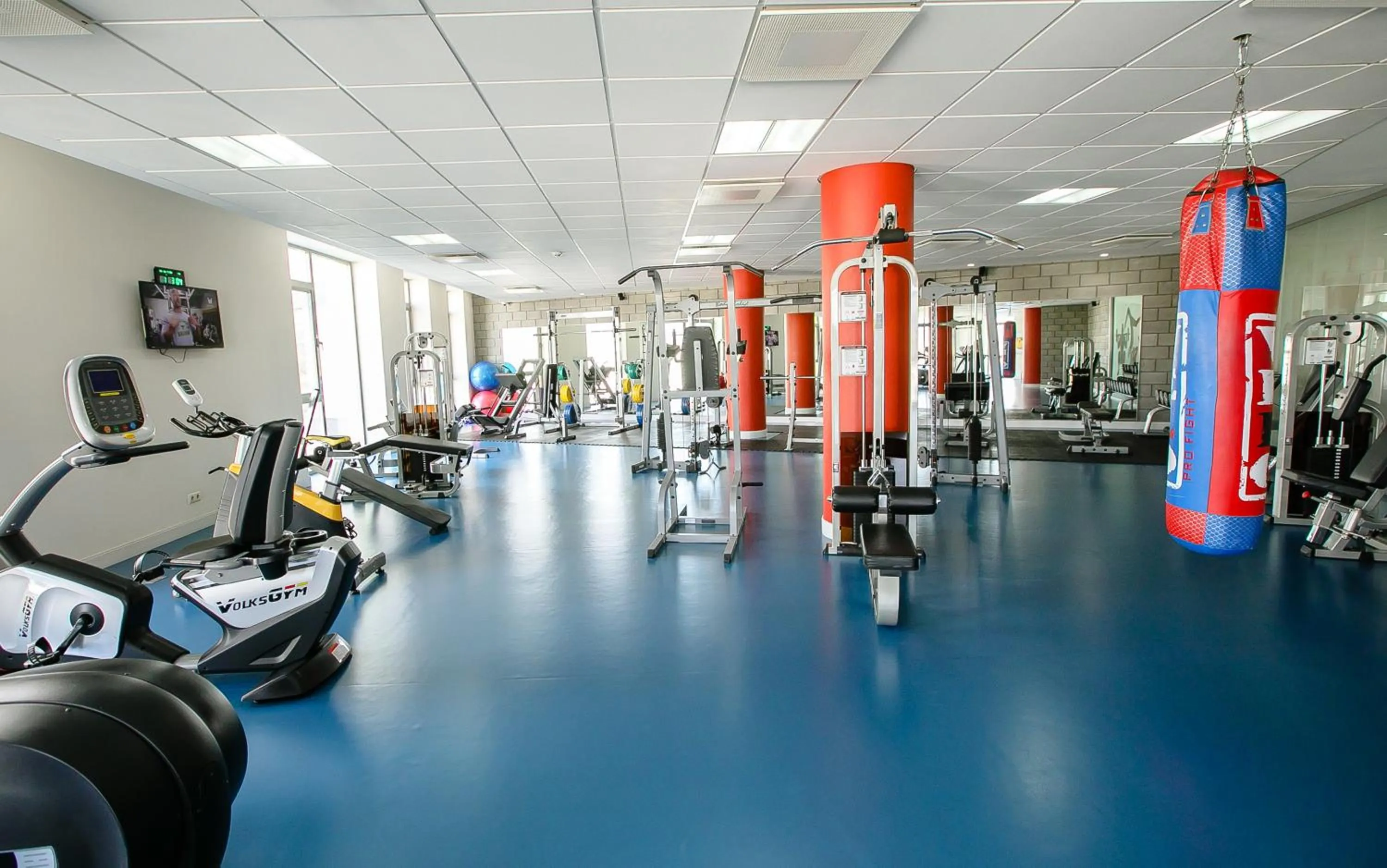 Fitness centre/facilities in HomeBridge Hotel Apartments