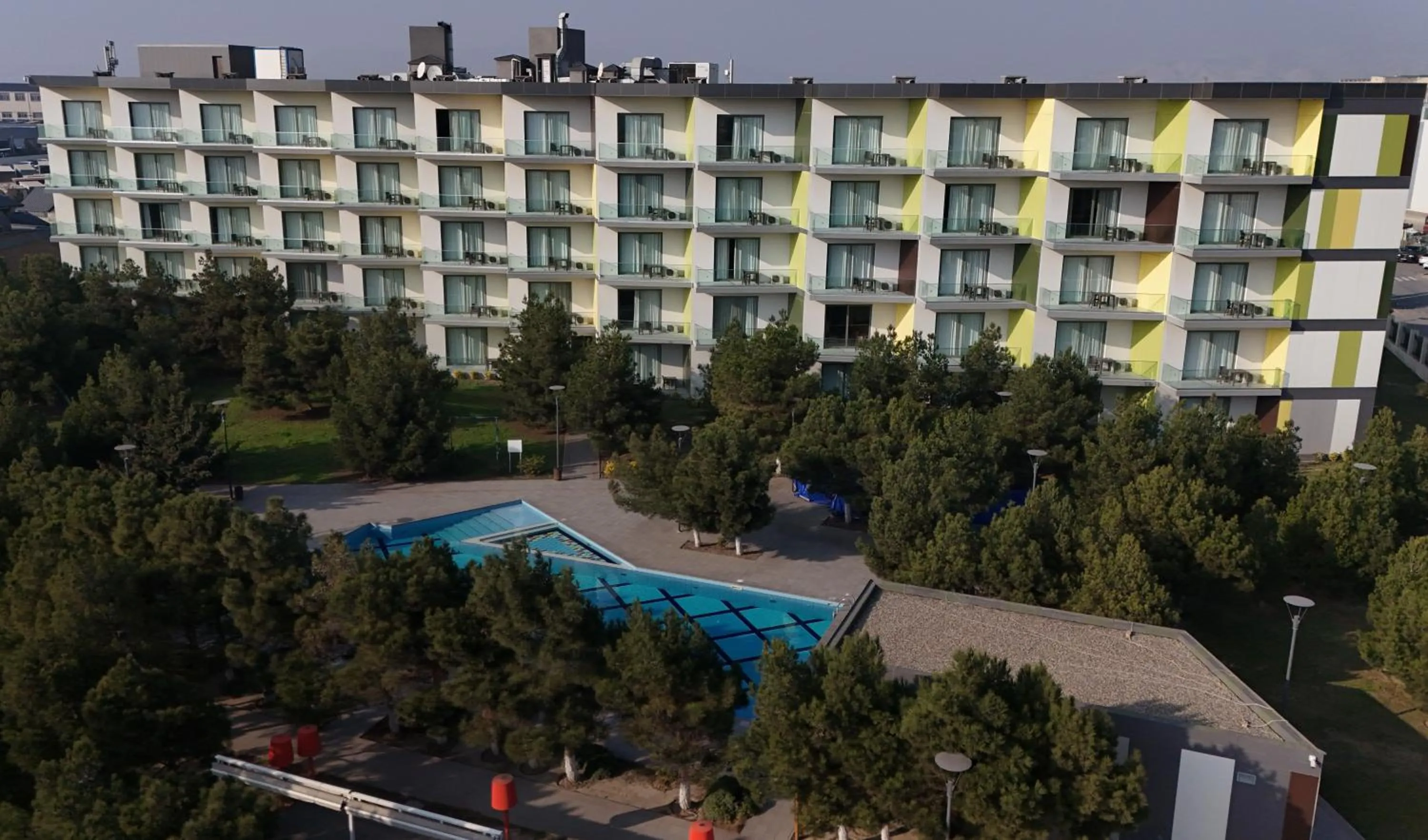 HomeBridge Hotel Apartments