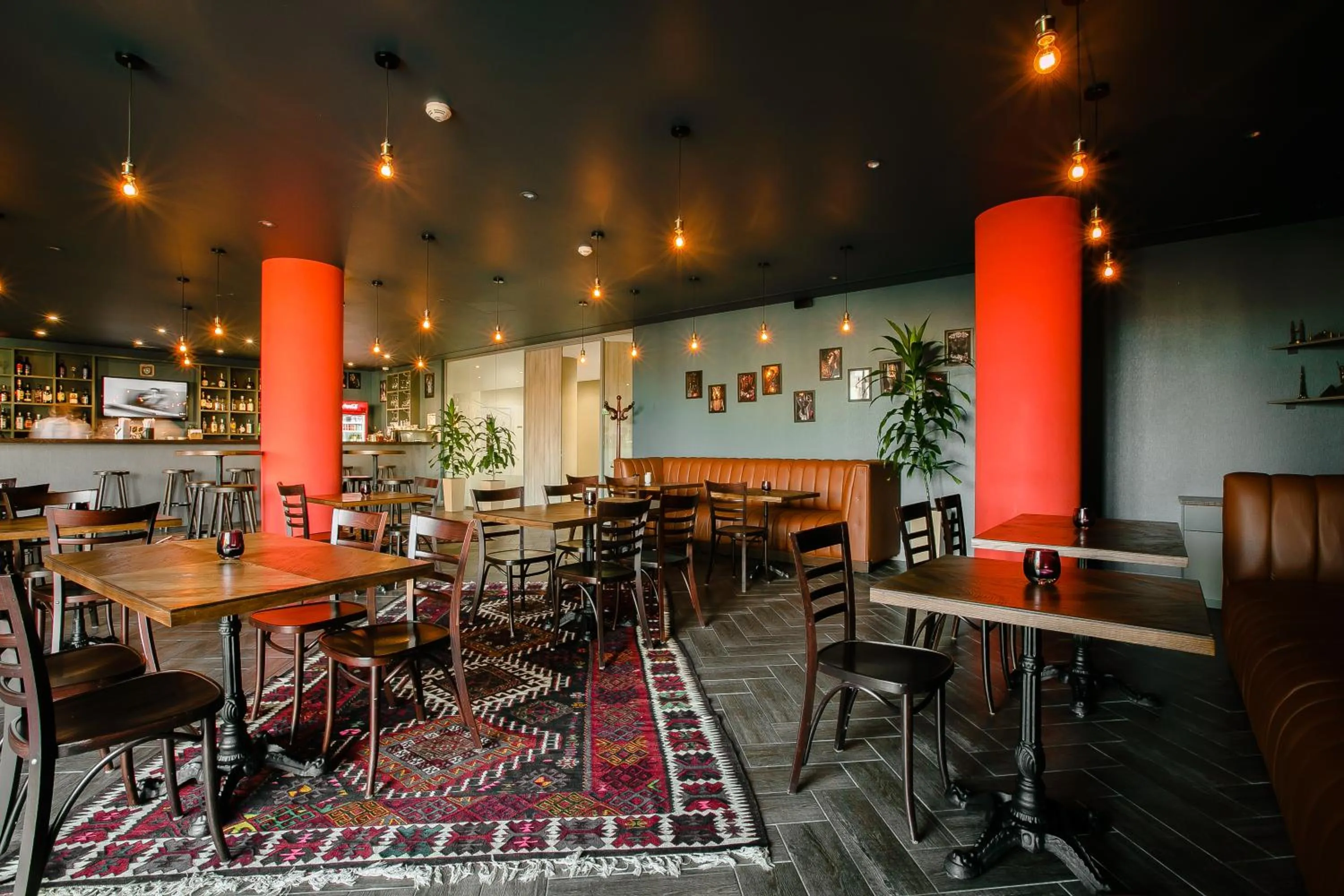 Restaurant/places to eat in HomeBridge Hotel Apartments