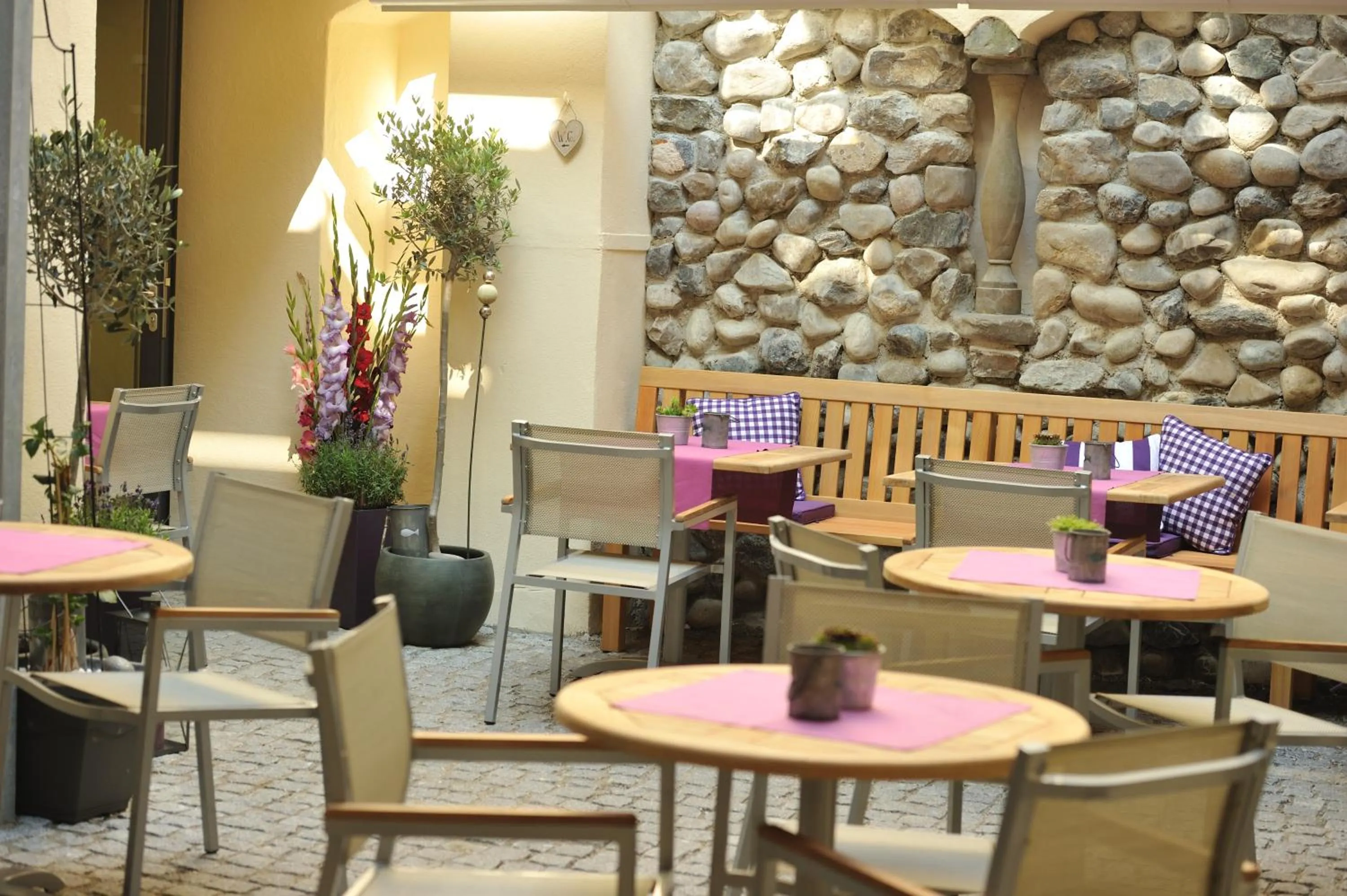 Restaurant/places to eat in Hotel Ratsstuben