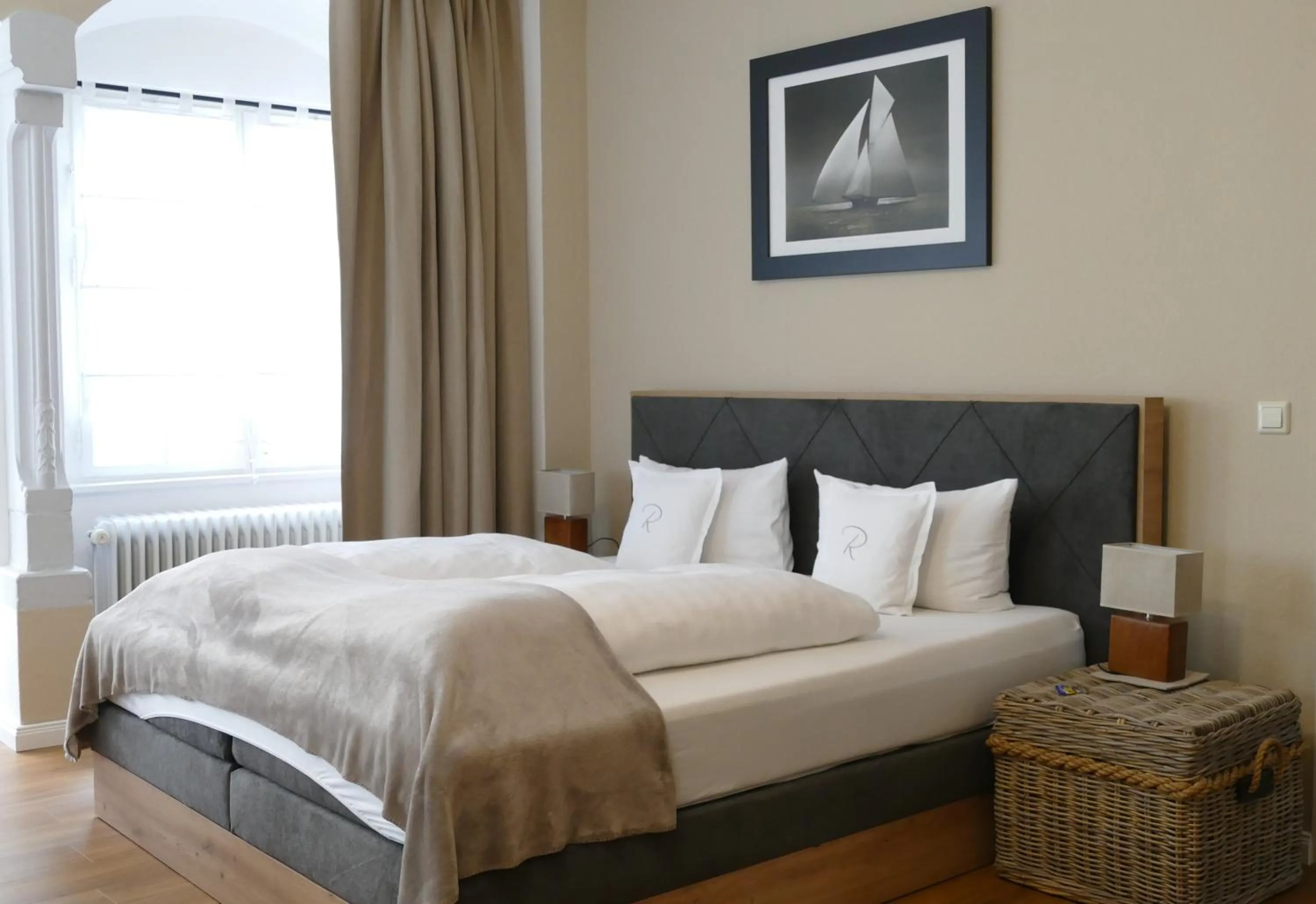 Photo of the whole room, Bed in Hotel Ratsstuben