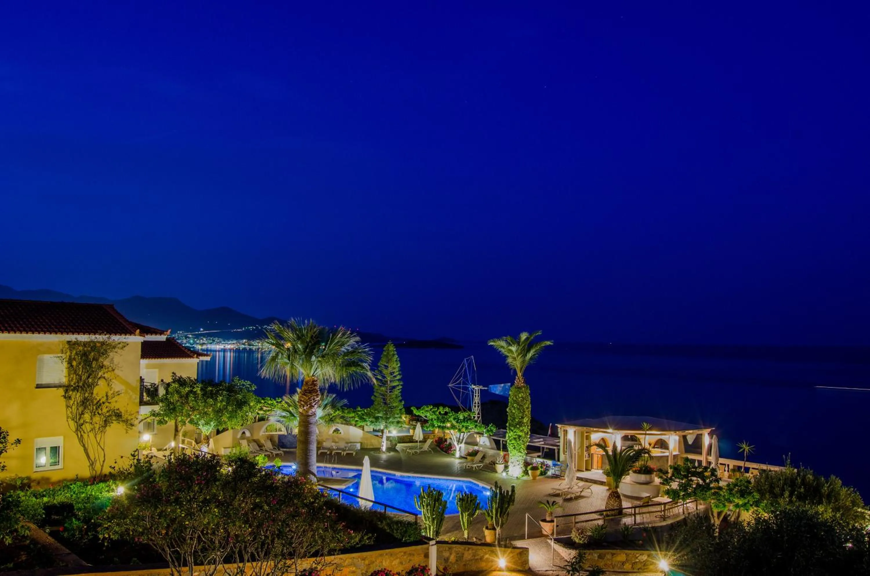 Garden in Panorama Villas - Adults Only