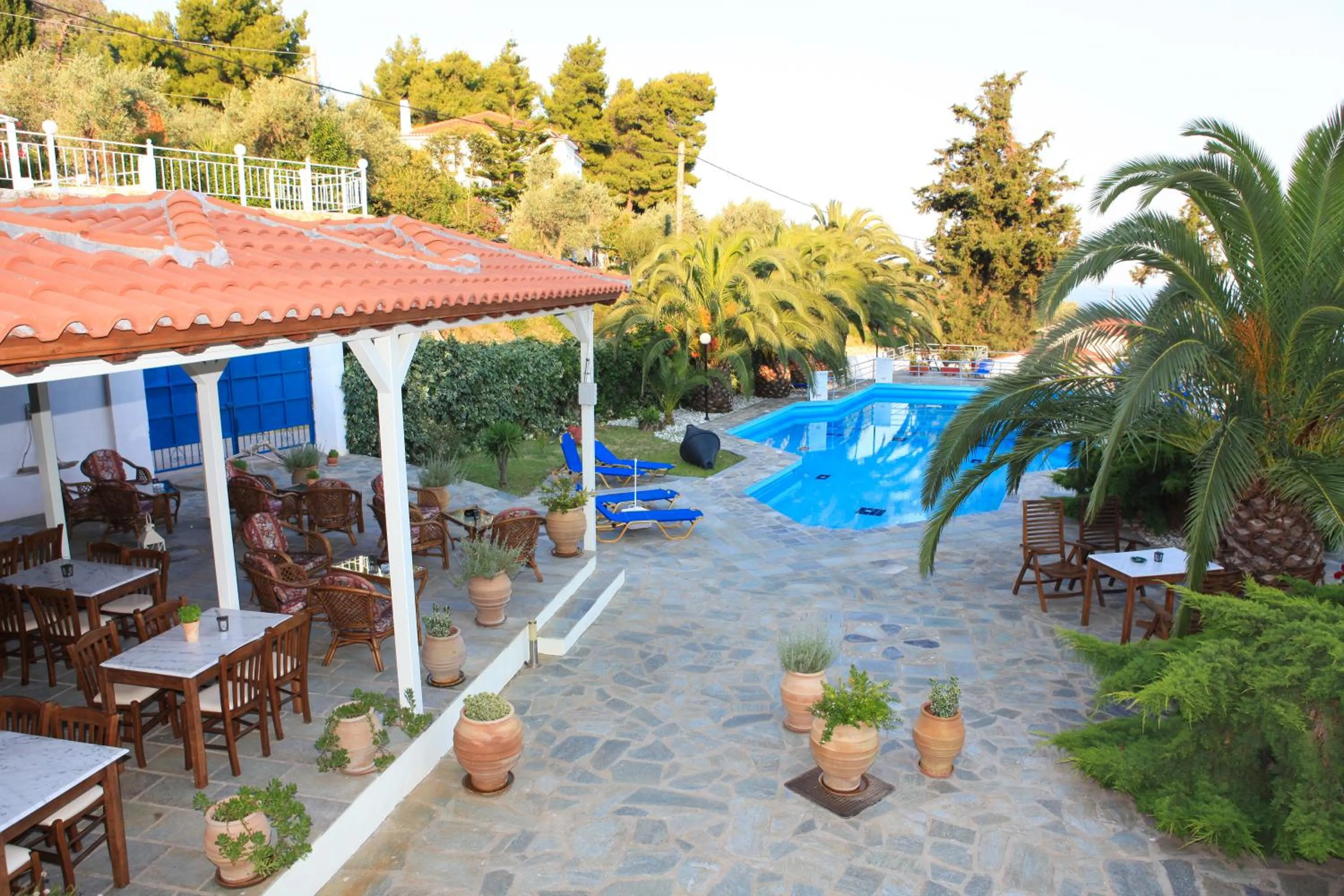 Stafylos Suites & Boutique hotel
