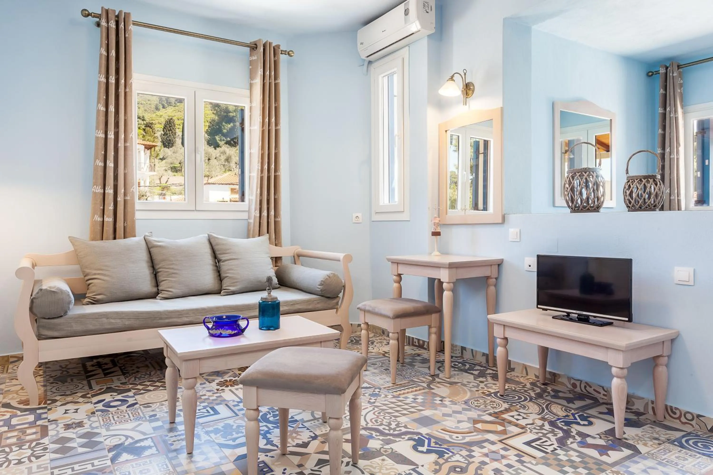 Seating area in Stafylos Suites & Boutique hotel