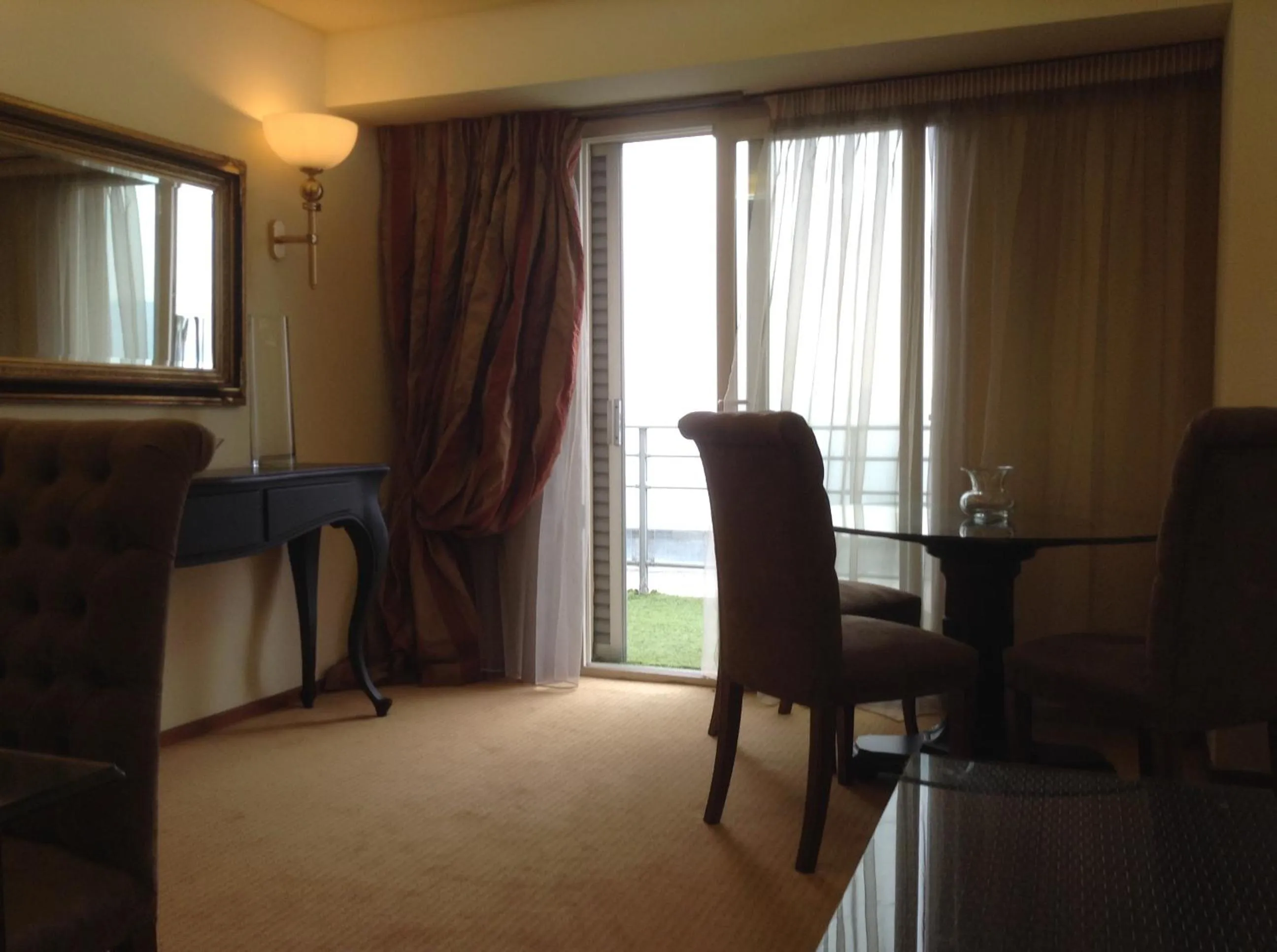 Seating area in Park Hotel