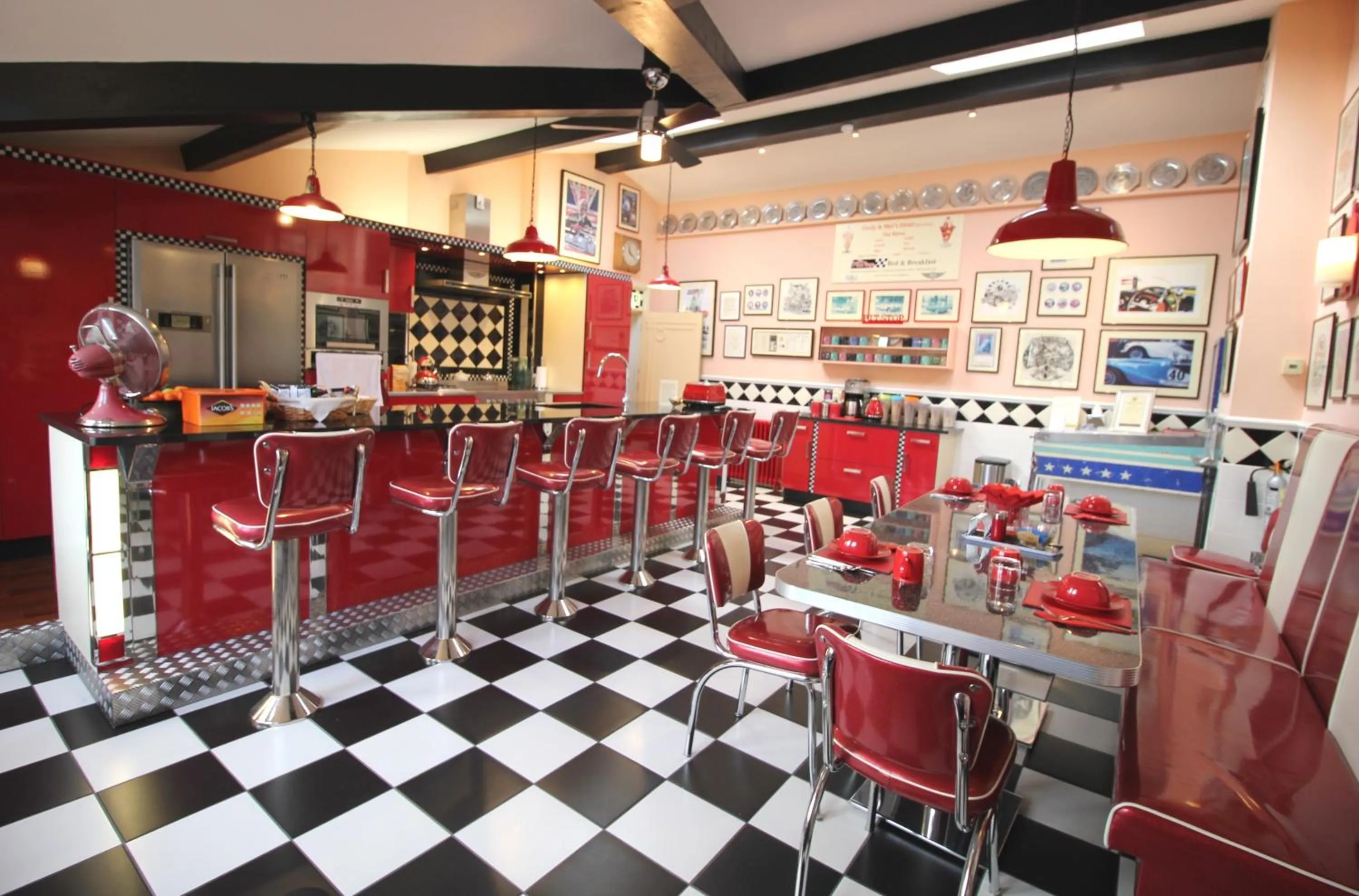 Food and drinks in The PitStop