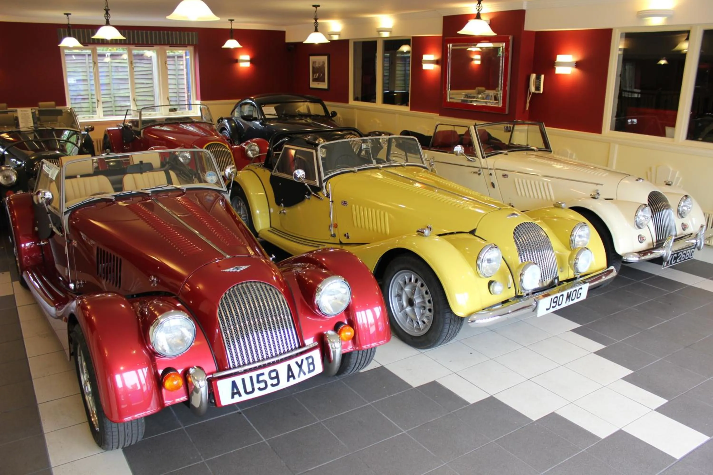 Facade/entrance in The PitStop