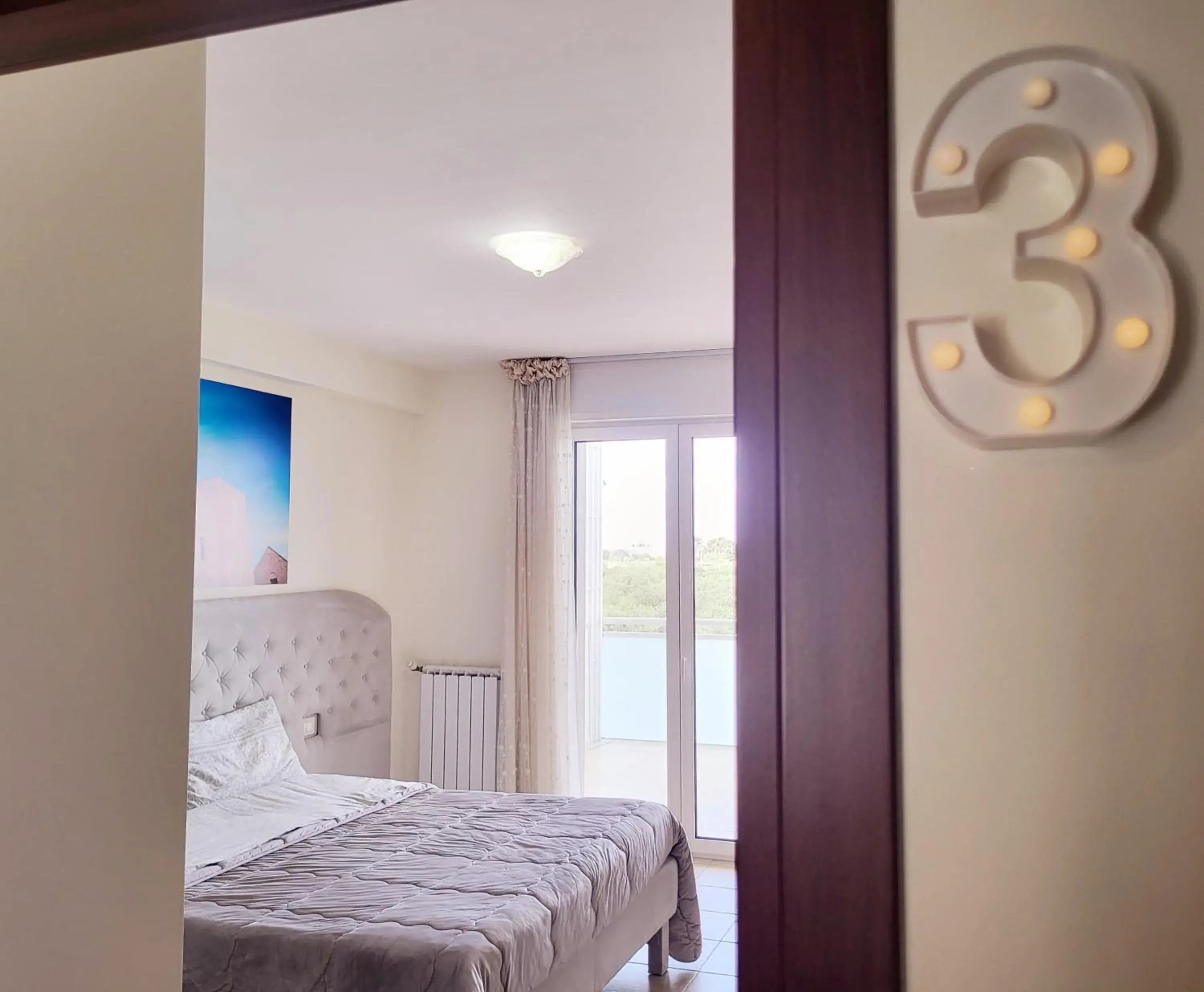Double Room with Private Bathroom in B&B Waltanna Airport Double Room with Private Bathroom in B&B Waltanna Airport