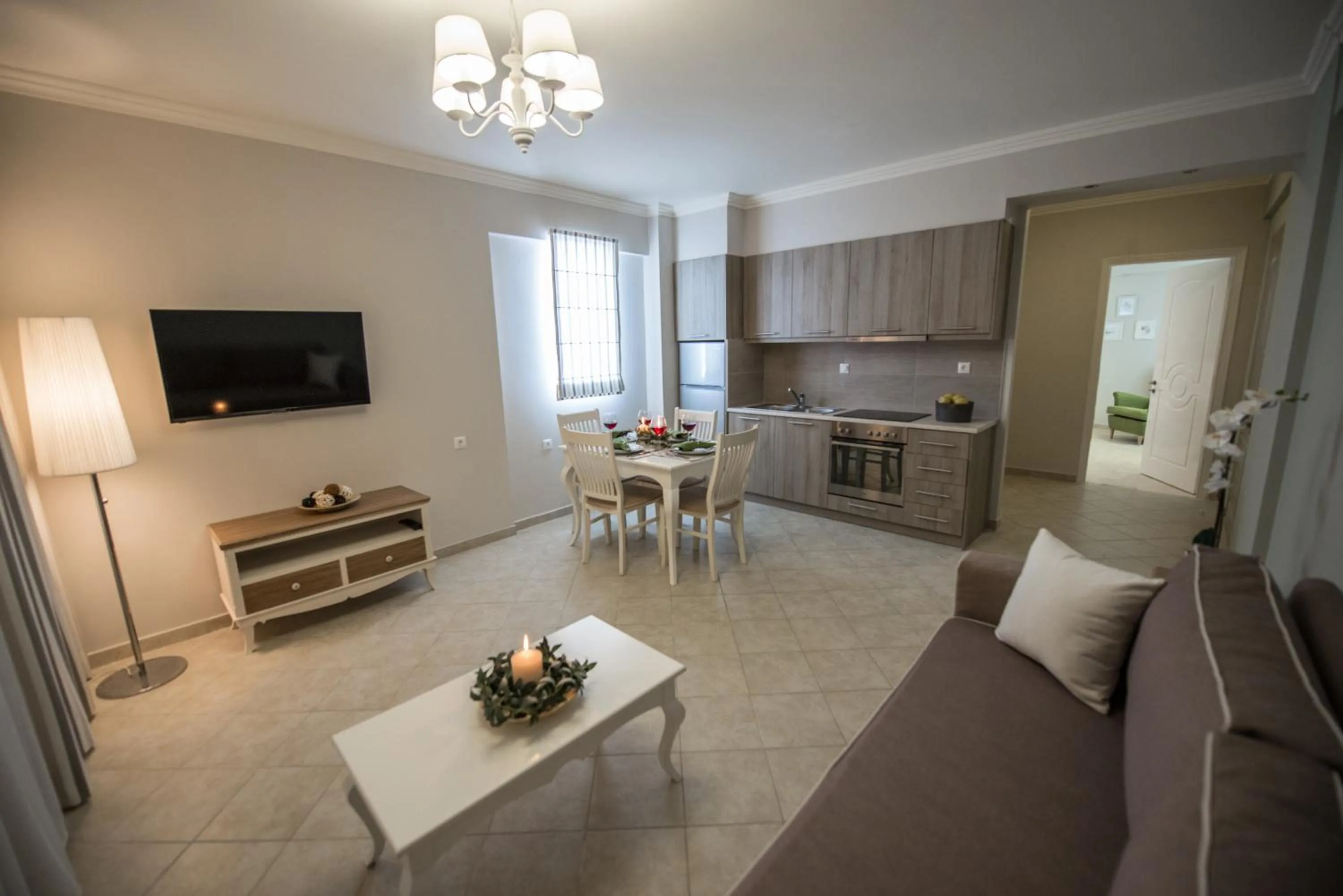 Photo of the whole room in Lefkadio