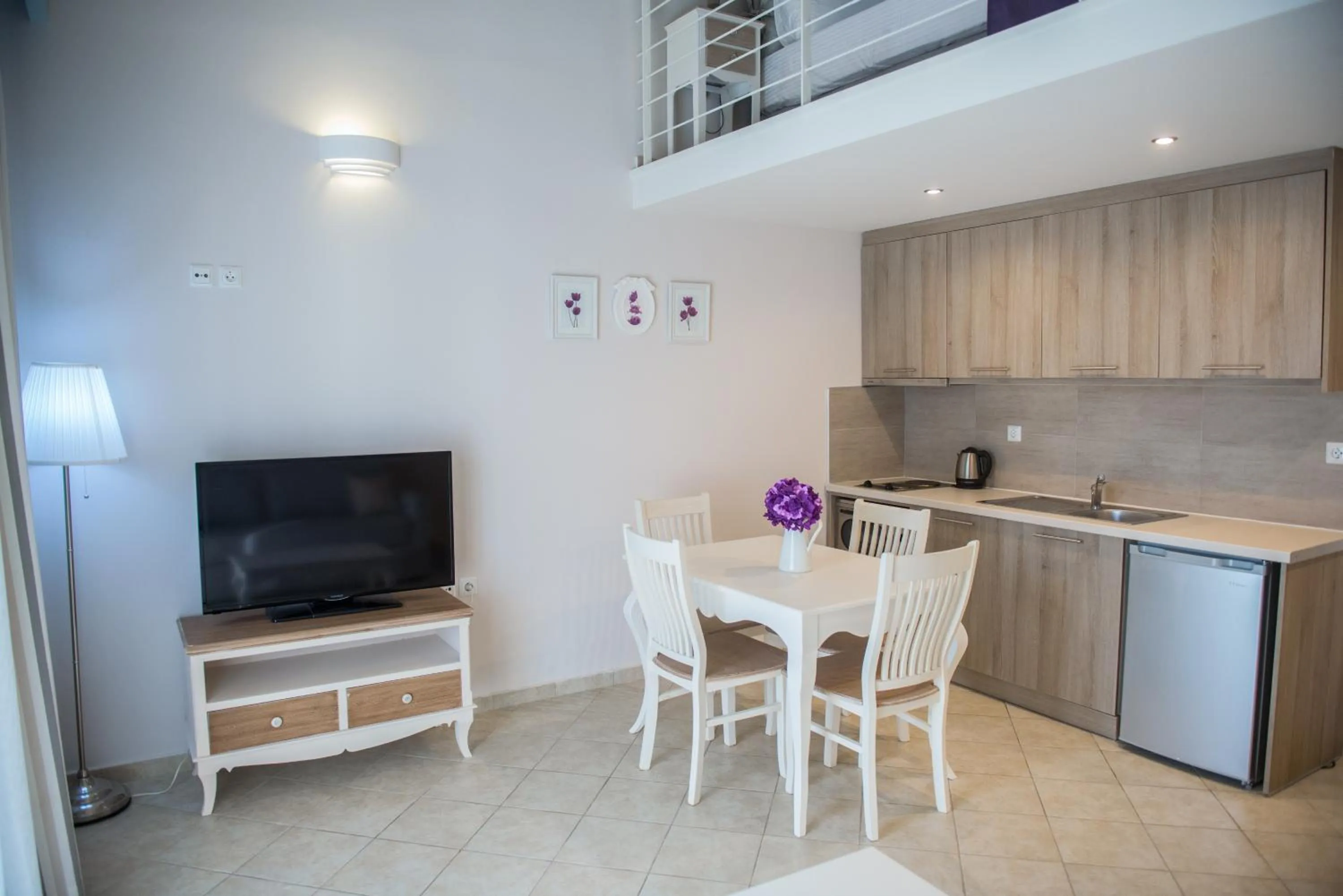 TV and multimedia in Lefkadio