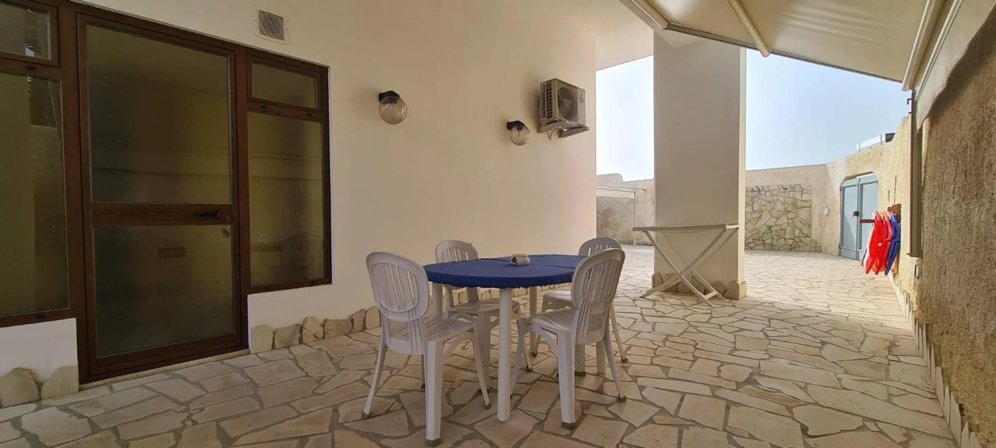 Area and facilities in Mare e Sole Villa Urso