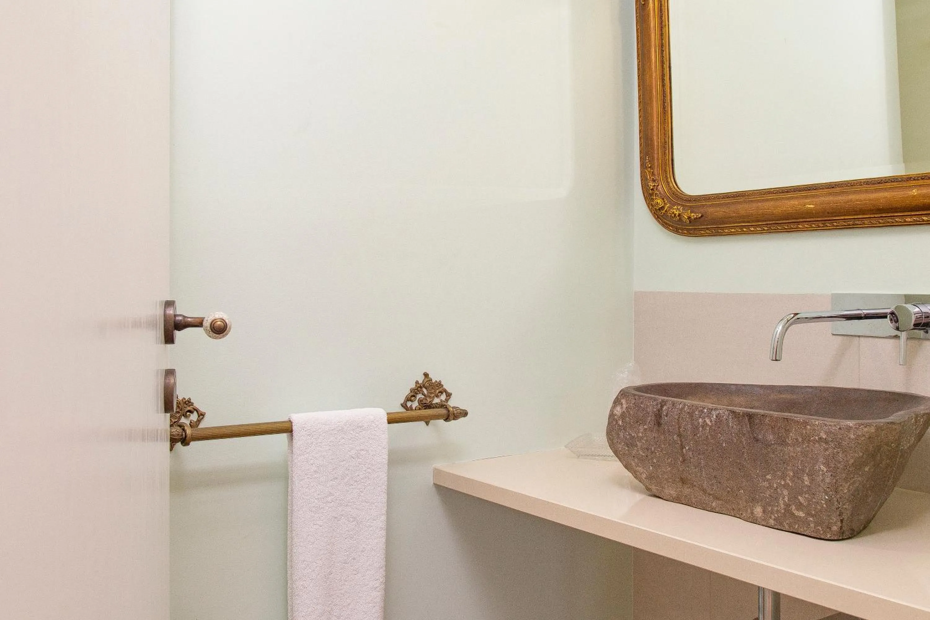 Toilet in Aires da Serra Hotel