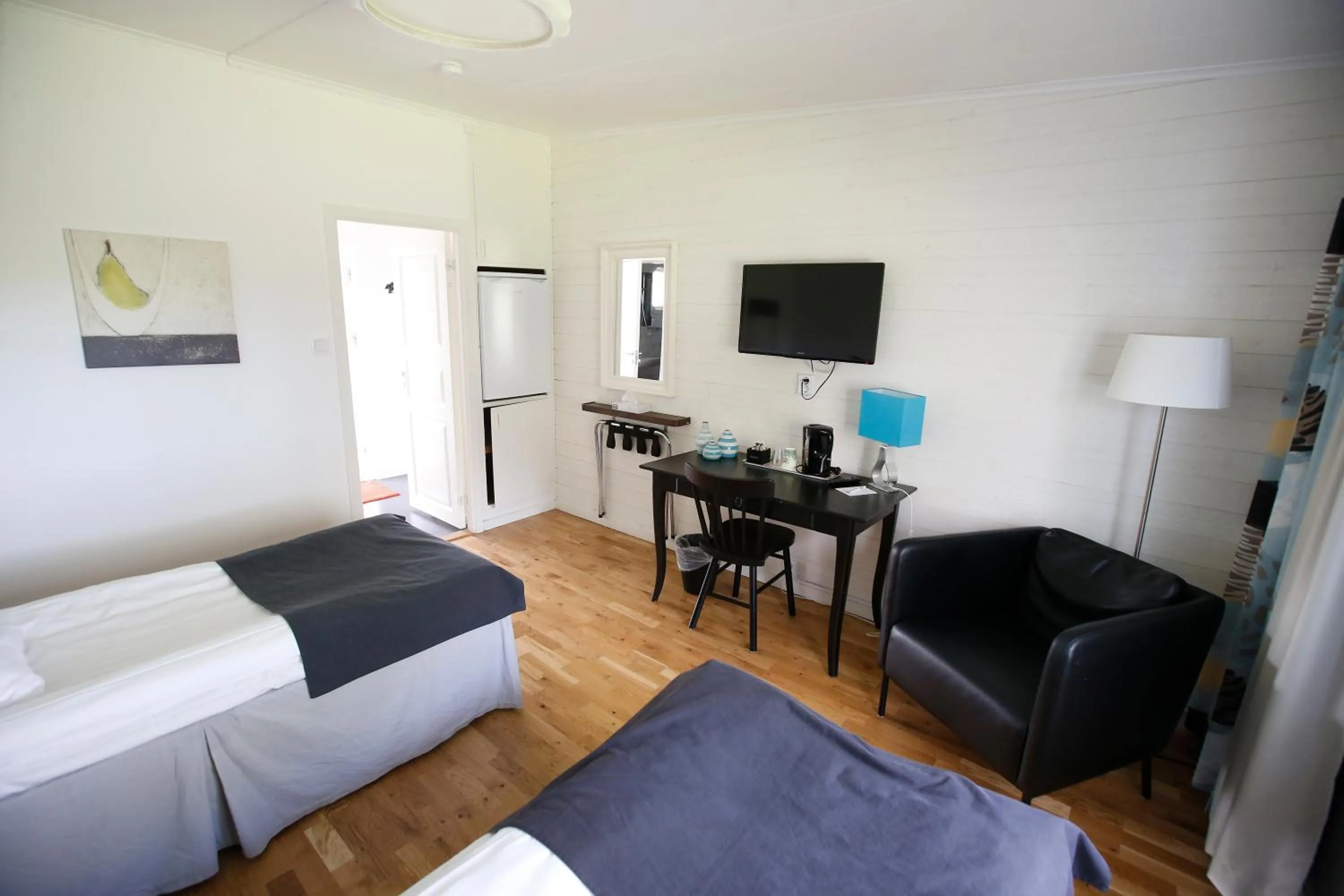 Photo of the whole room, Bed in Sjögestad Motell