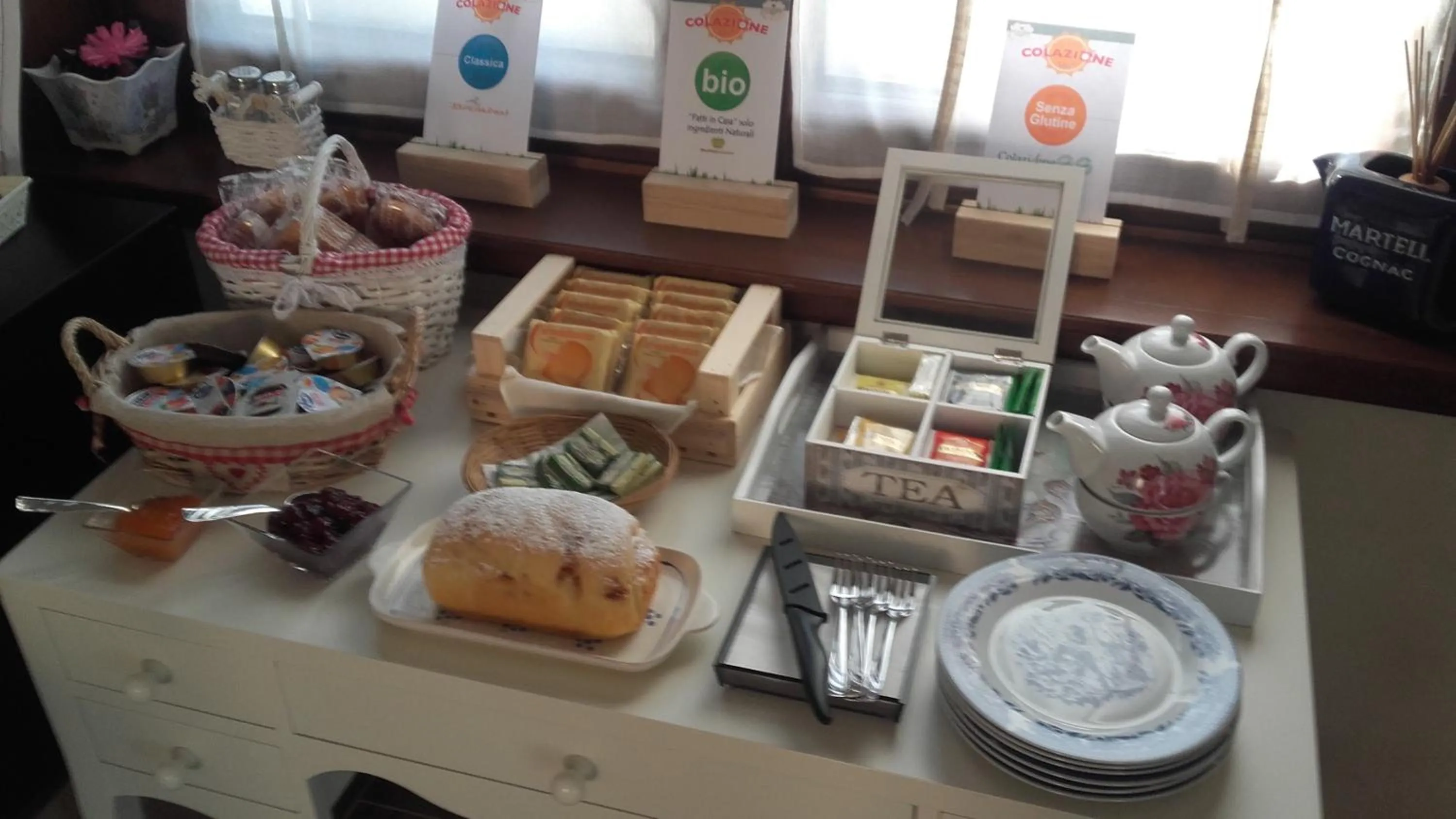 Buffet breakfast in Ca' del Conte - Maison de Charme