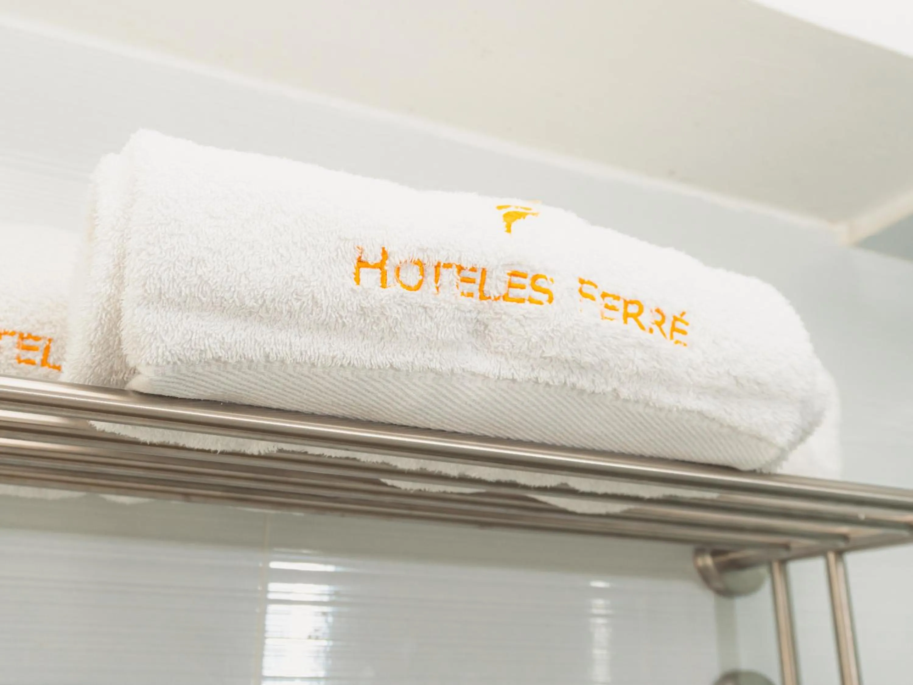 towels in Hotel Ferré Miraflores