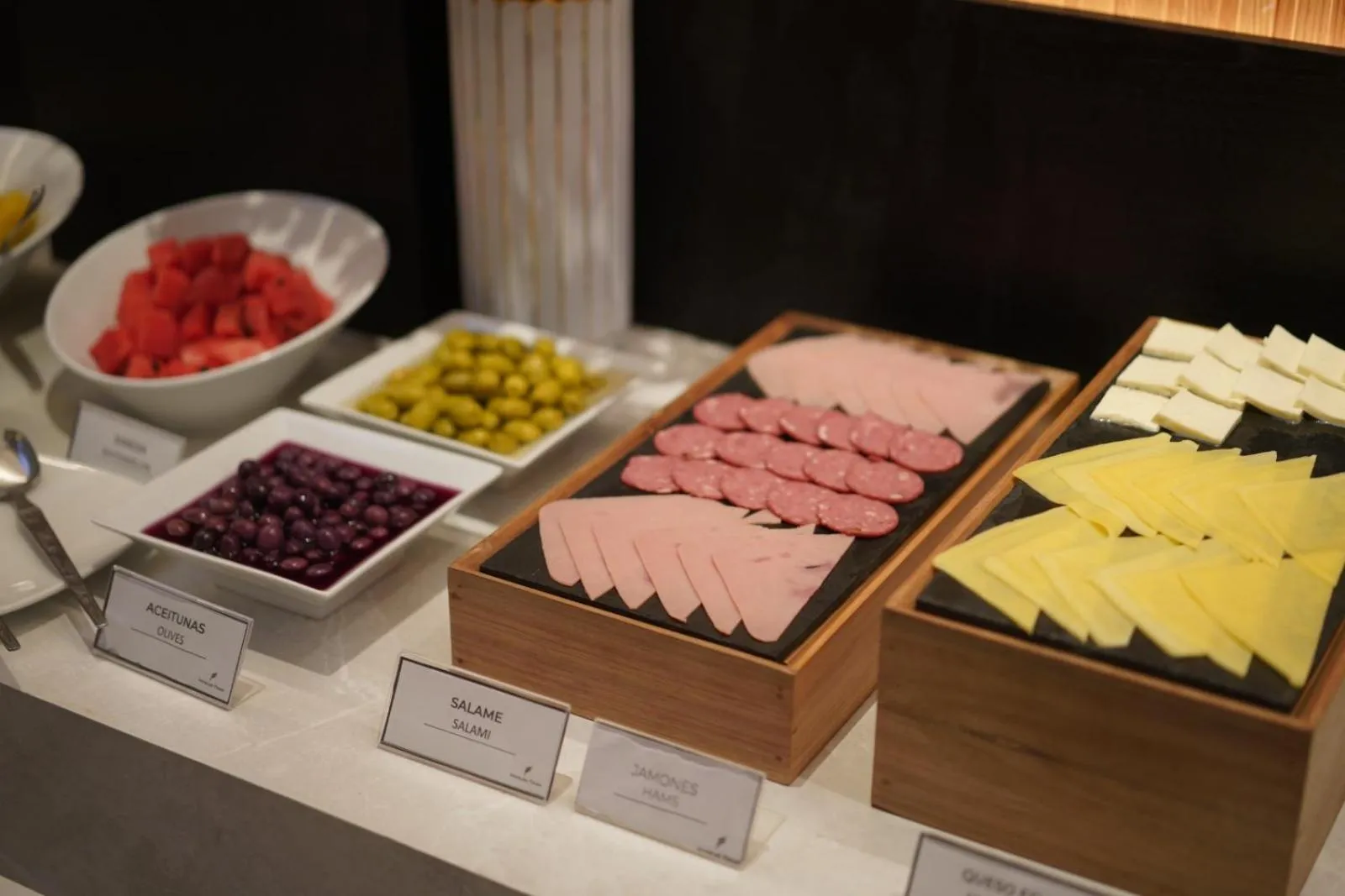 Buffet breakfast in Hotel Ferré Miraflores