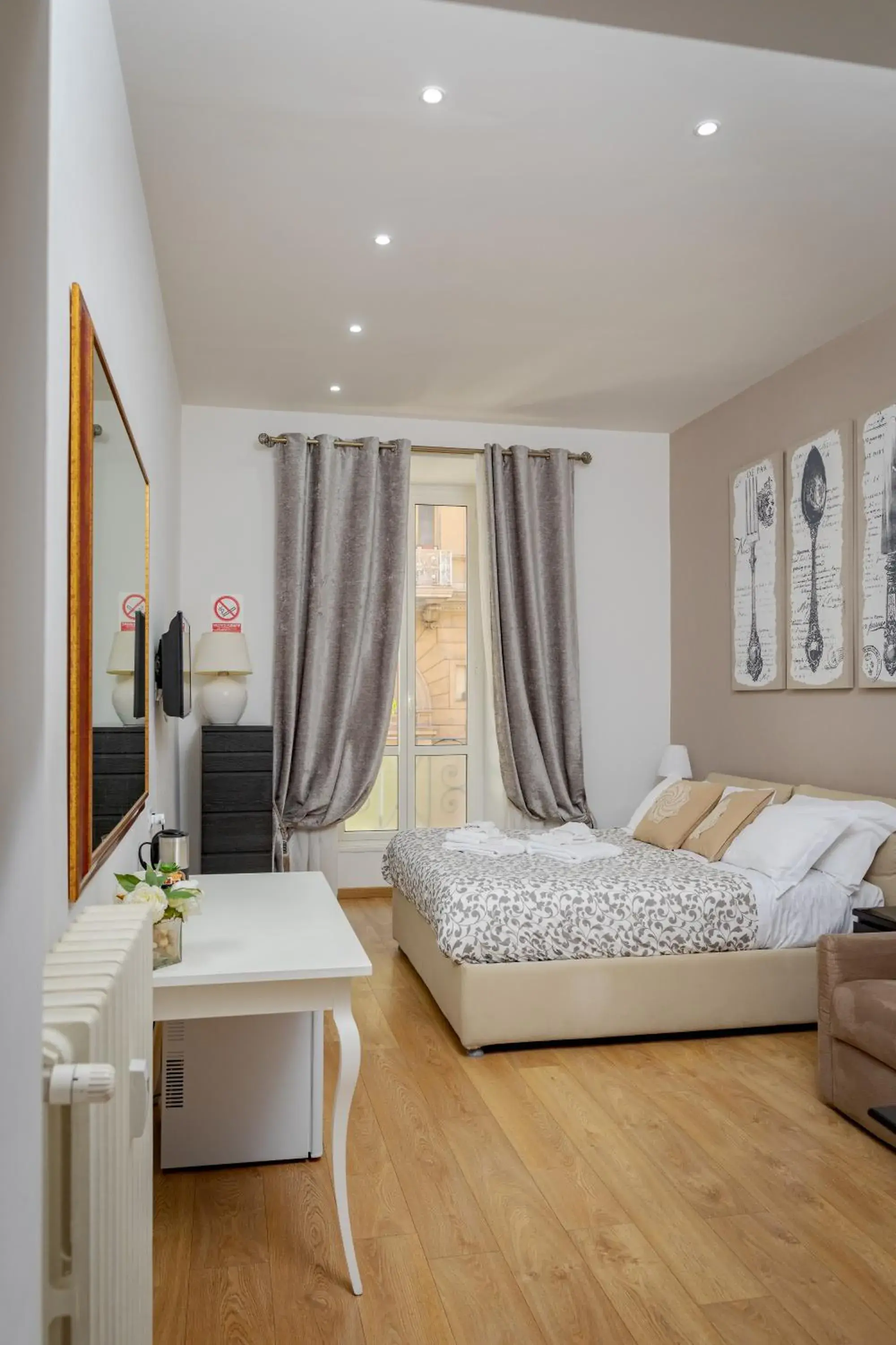 Double Room in Sweet Stay In Rome Double Room in Sweet Stay In Rome