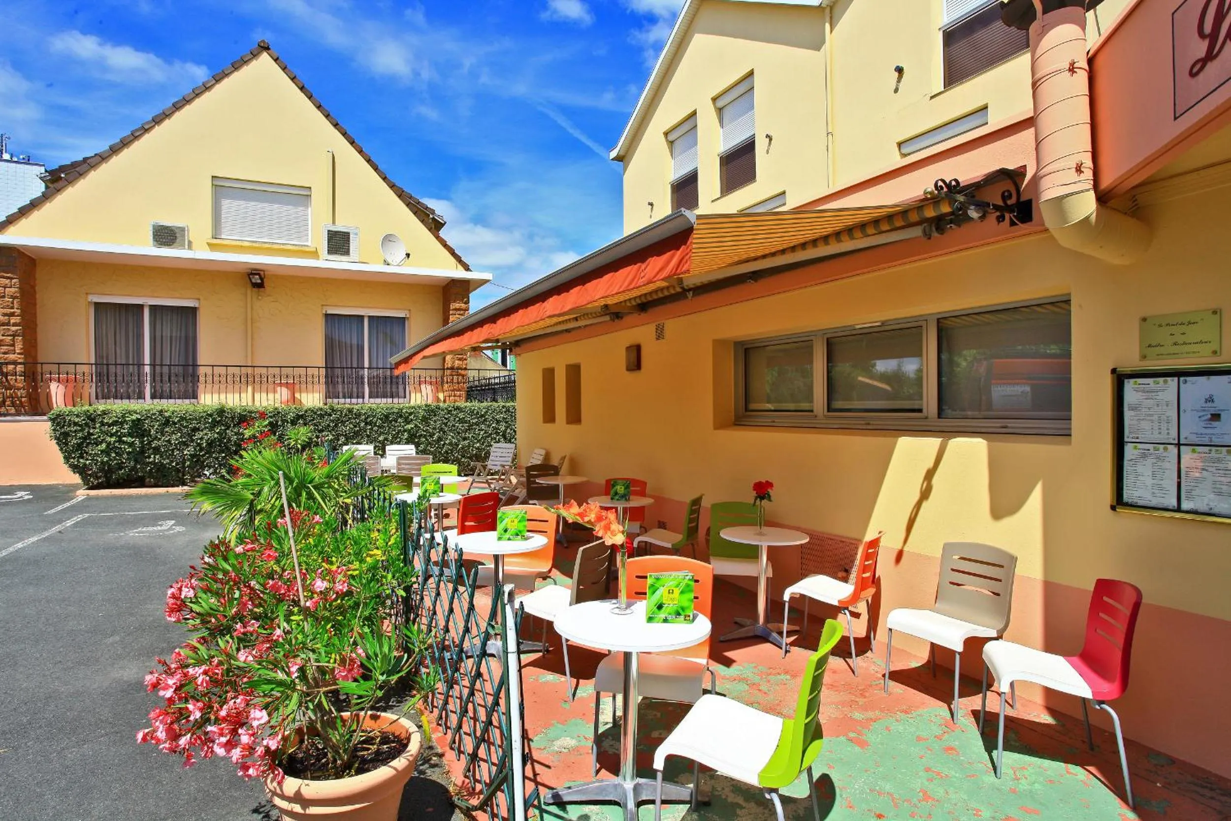 Patio in Le Point Du Jour