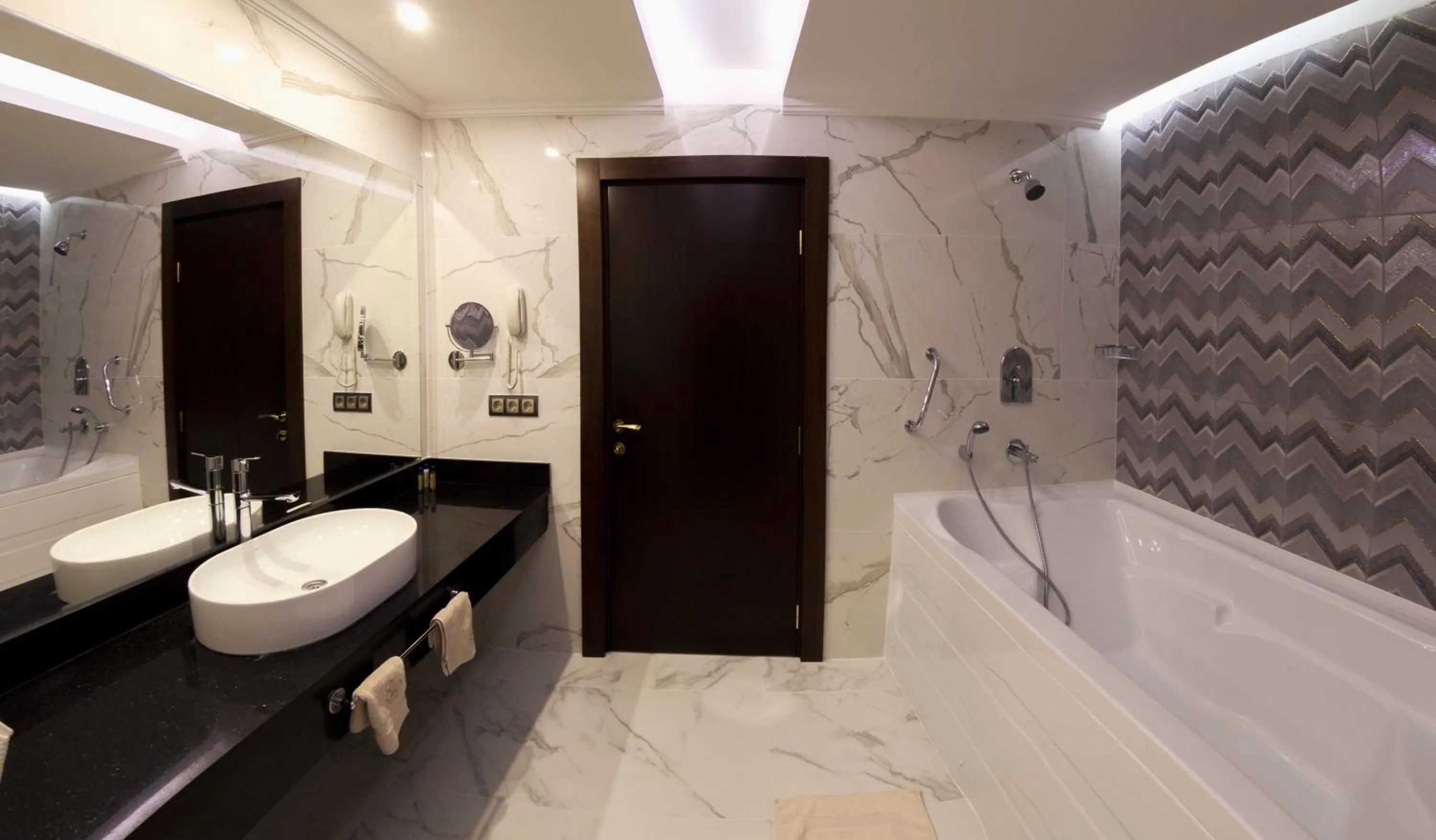 Bathroom in Gulumser Hatun Termal Hotel & Spa