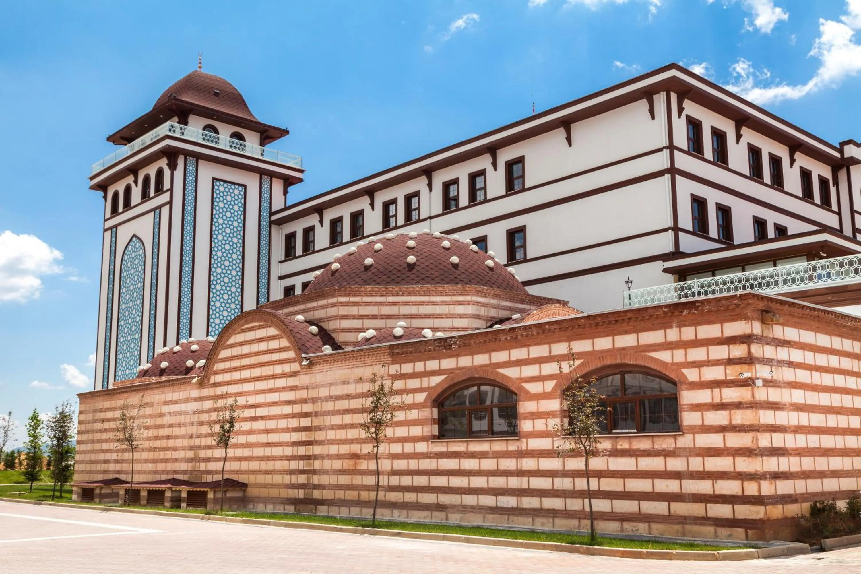 Property building in Gulumser Hatun Termal Hotel & Spa