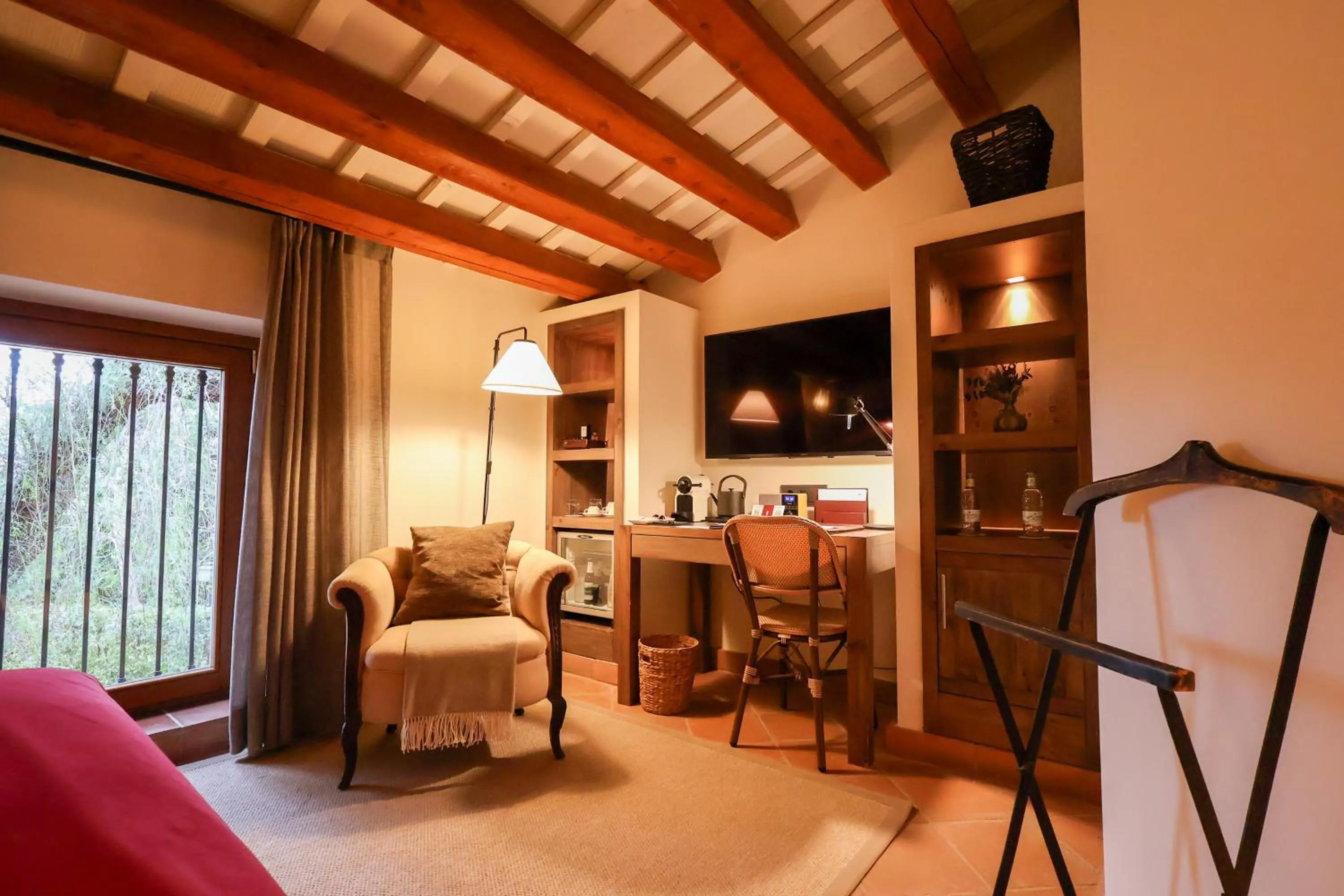 Bed in Hotel Mas La Boella