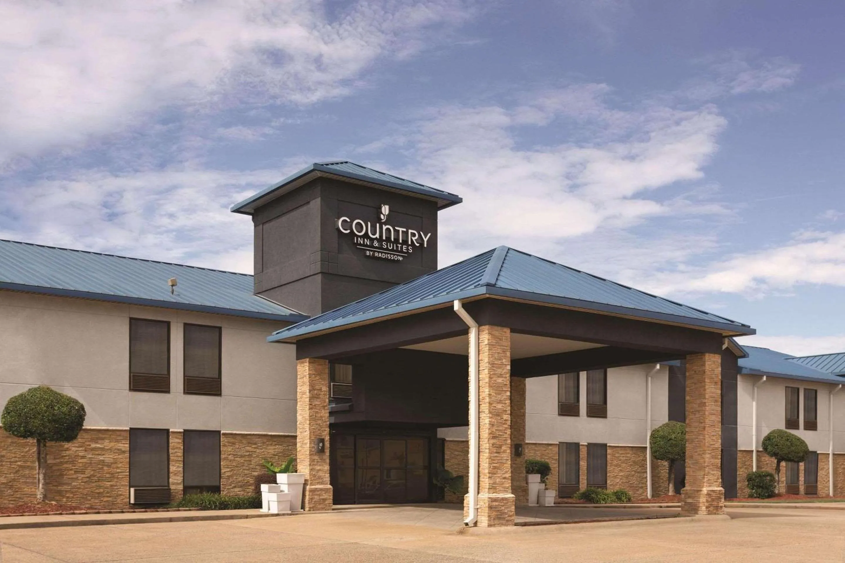 Property building in Country Inn & Suites by Radisson, Bryant Little Rock , AR