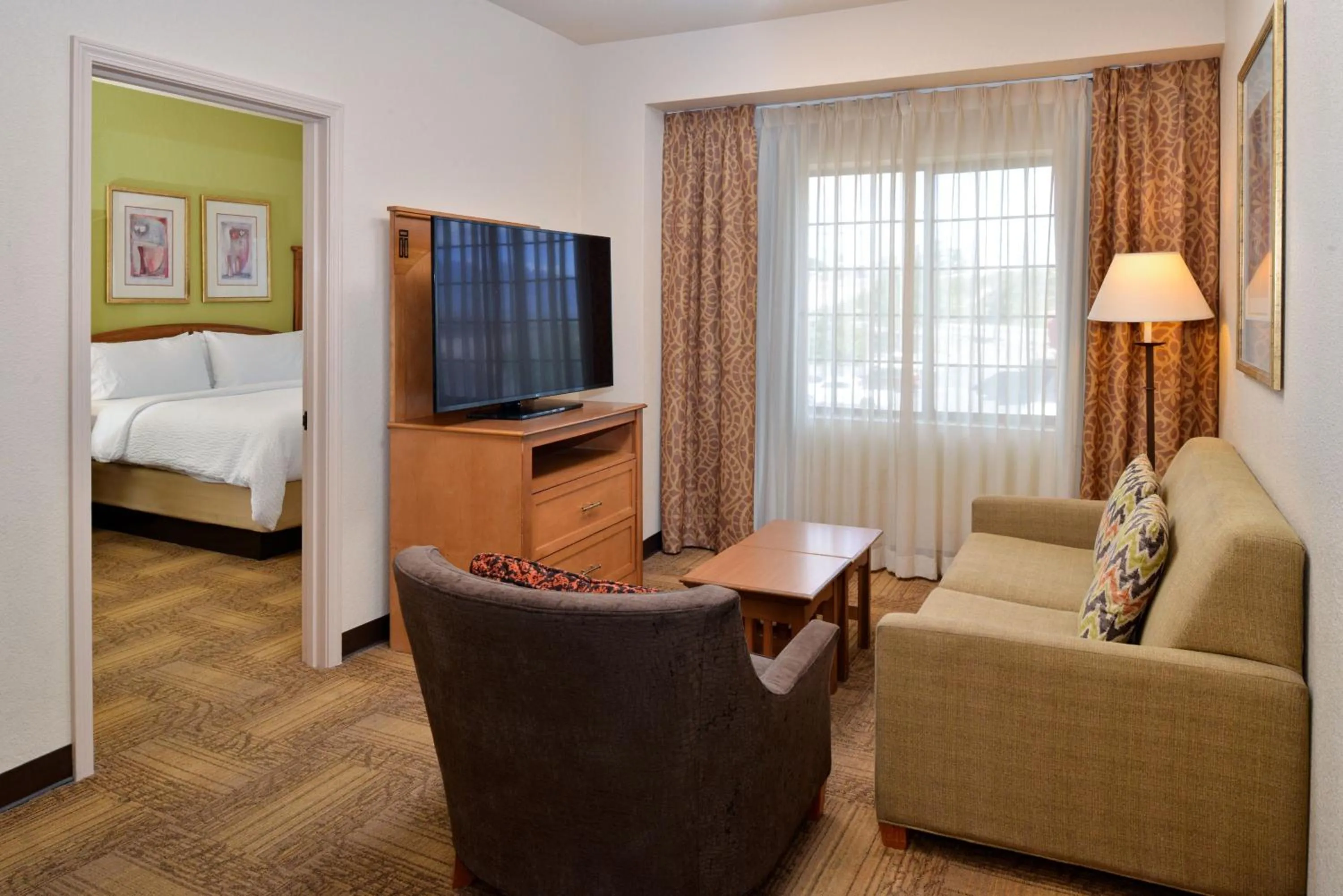 Photo of the whole room, Bed in Staybridge Suites Las Cruces by IHG