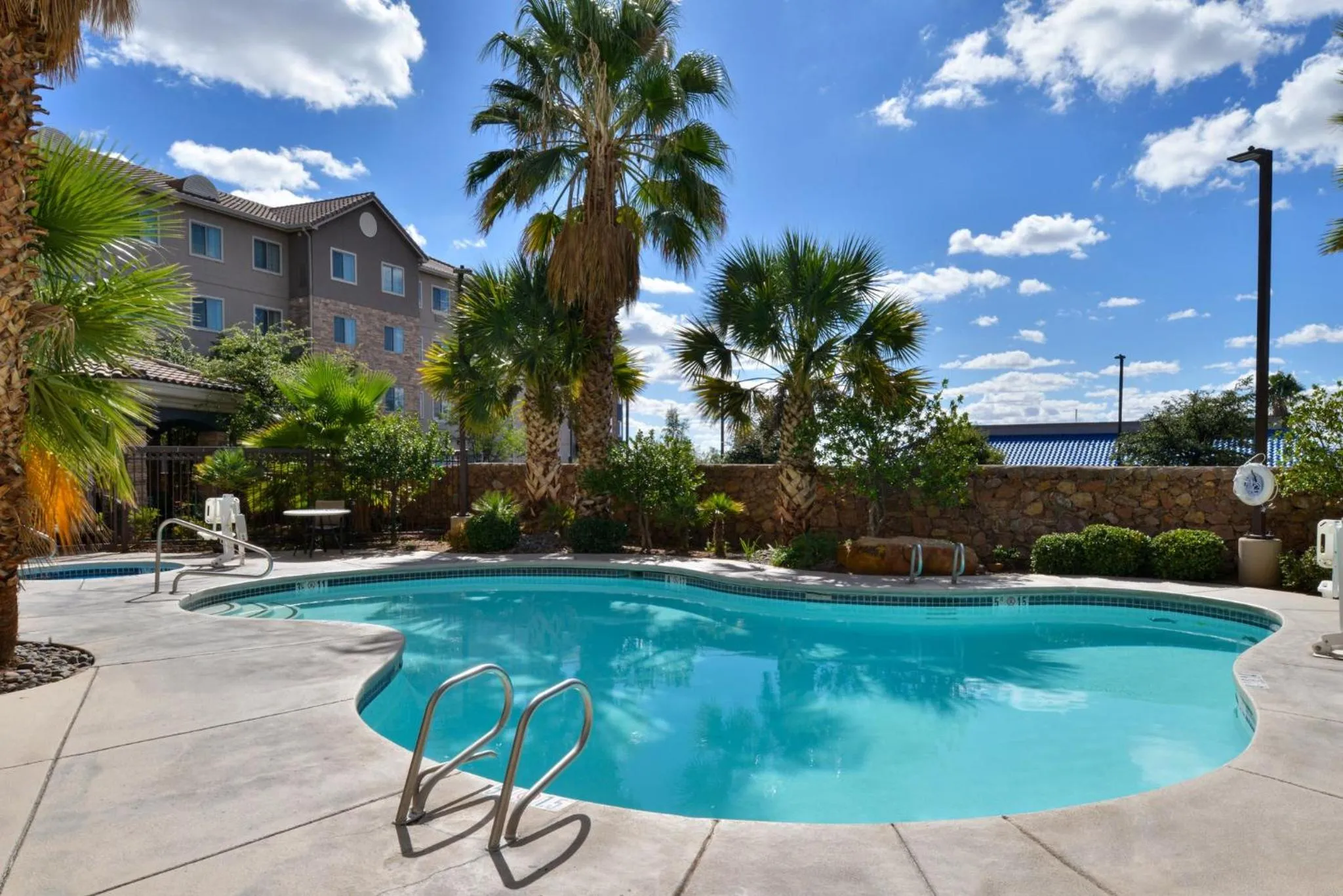 Swimming pool in Staybridge Suites Las Cruces by IHG