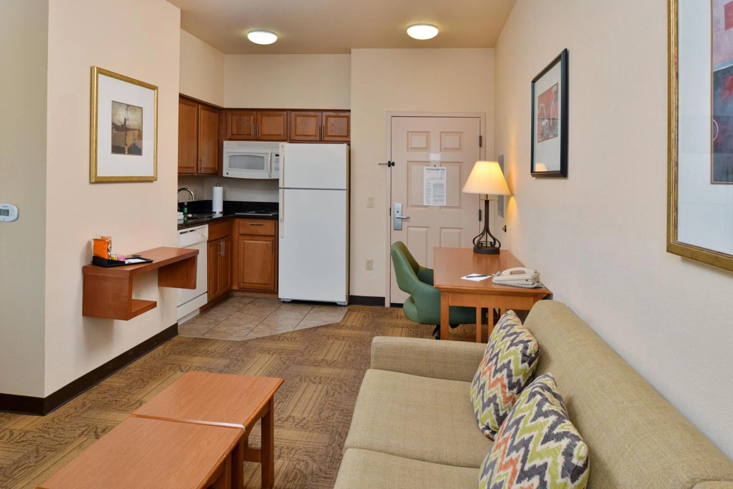 kitchen in Staybridge Suites Las Cruces by IHG