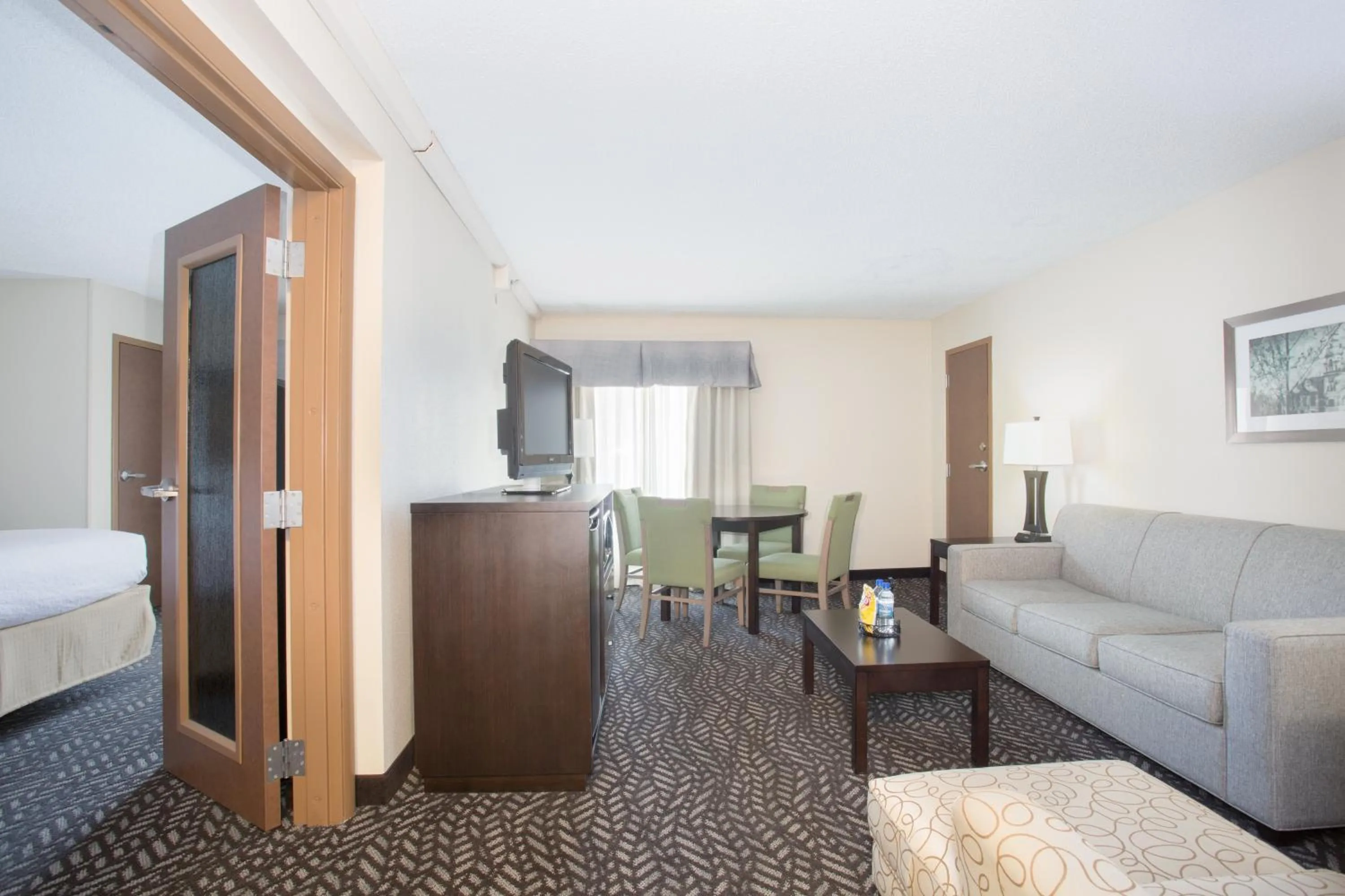 Photo of the whole room, Bed in Holiday Inn Little Rock-Airport-Conference Center by IHG