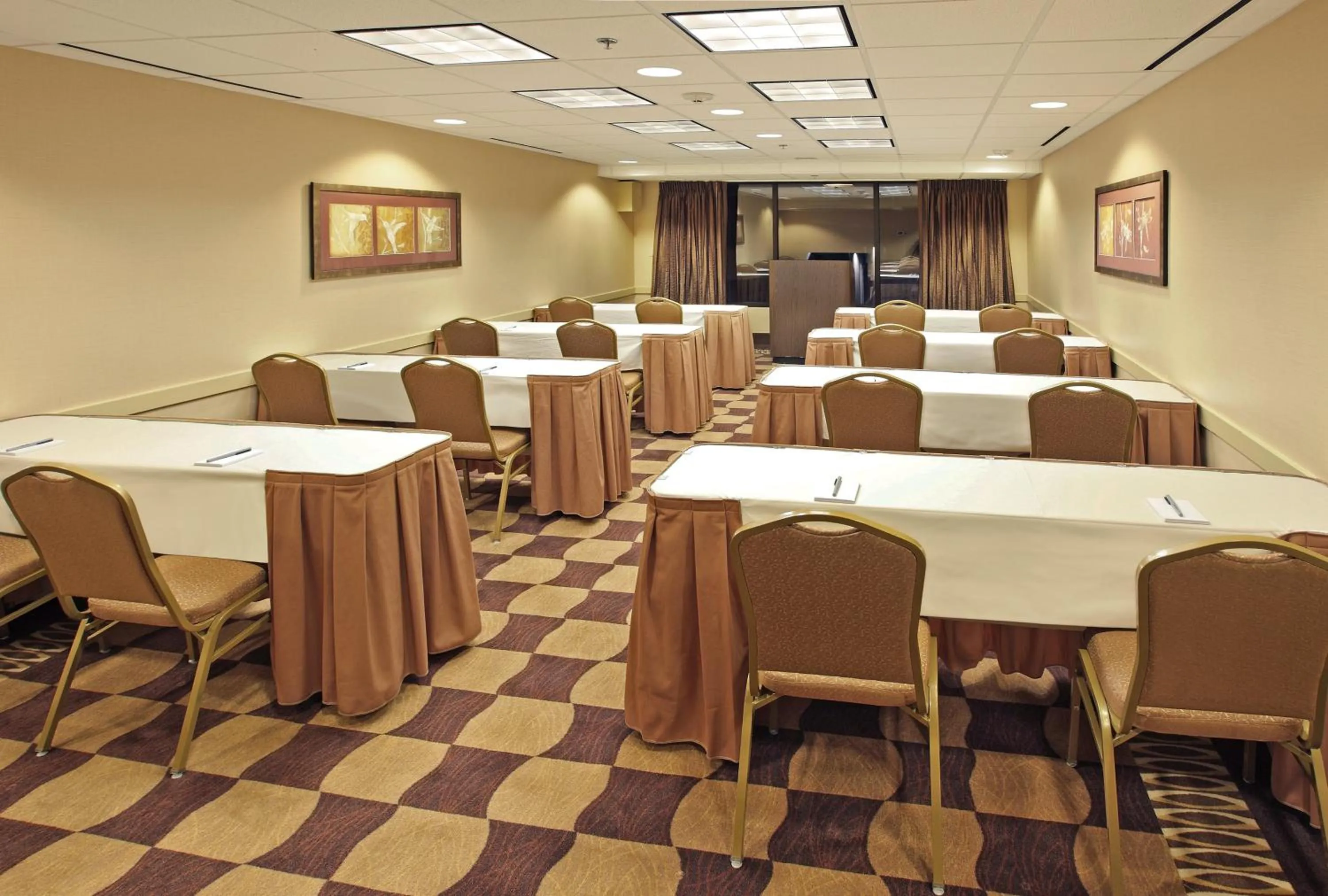 Meeting/conference room in Holiday Inn Little Rock-Airport-Conference Center by IHG