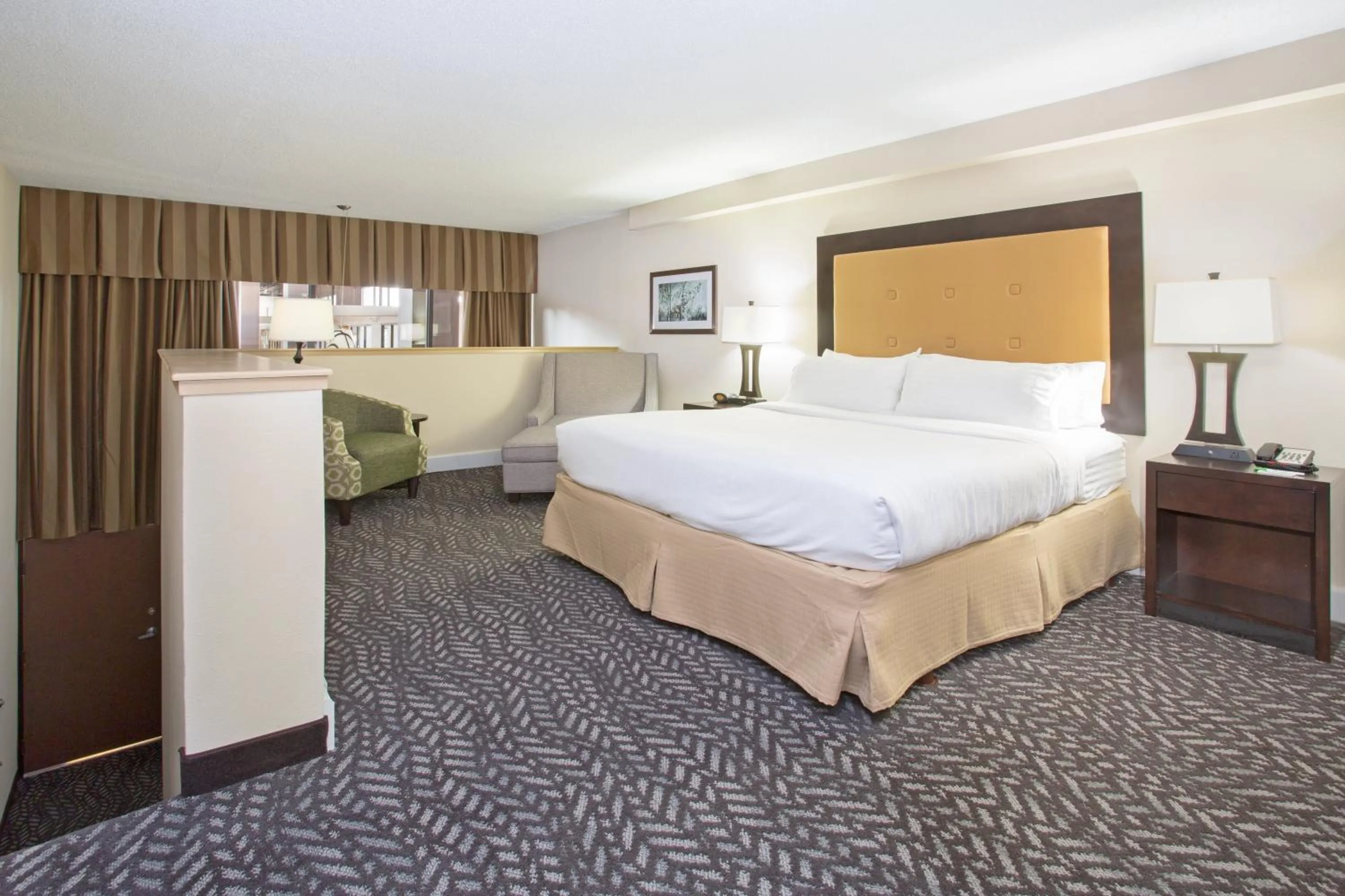 Photo of the whole room, Bed in Holiday Inn Little Rock-Airport-Conference Center by IHG