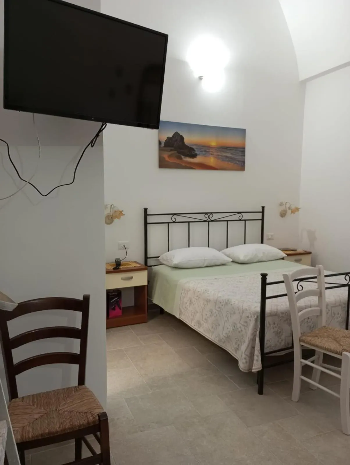 Seating area, Bed in Albergo Vittoria