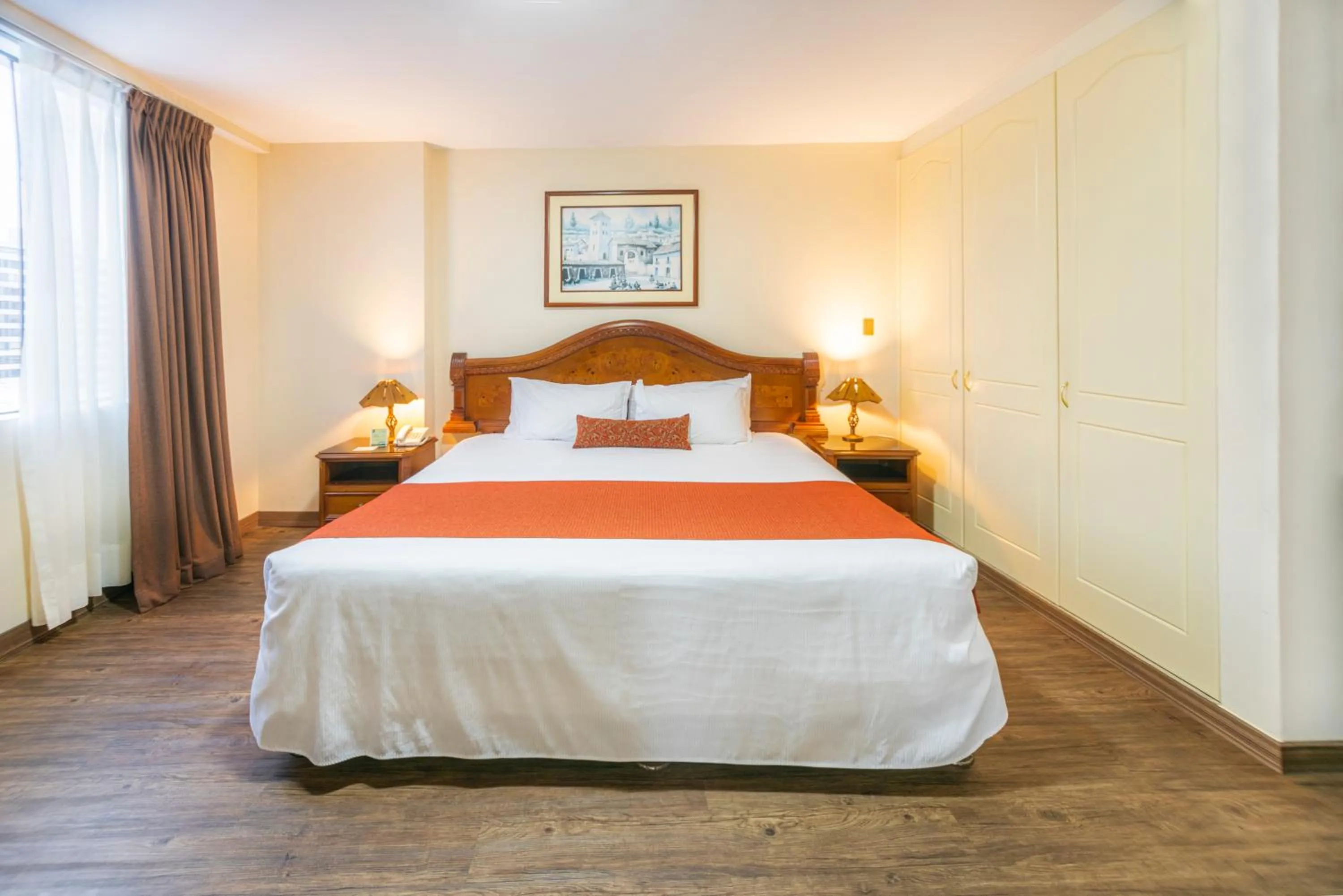 Bed in Miraflores Colon Hotel