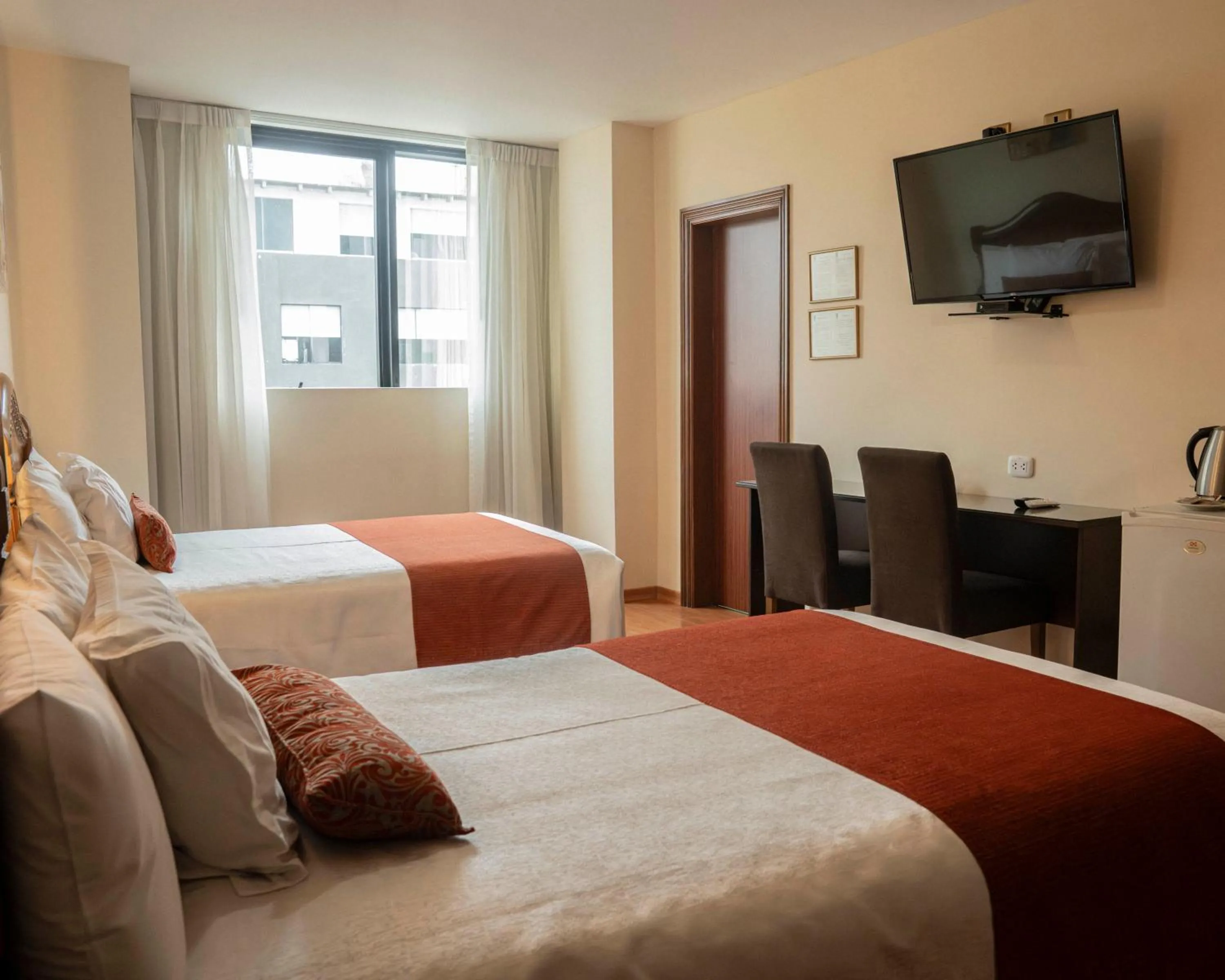 Bedroom, Bed in Miraflores Colon Hotel