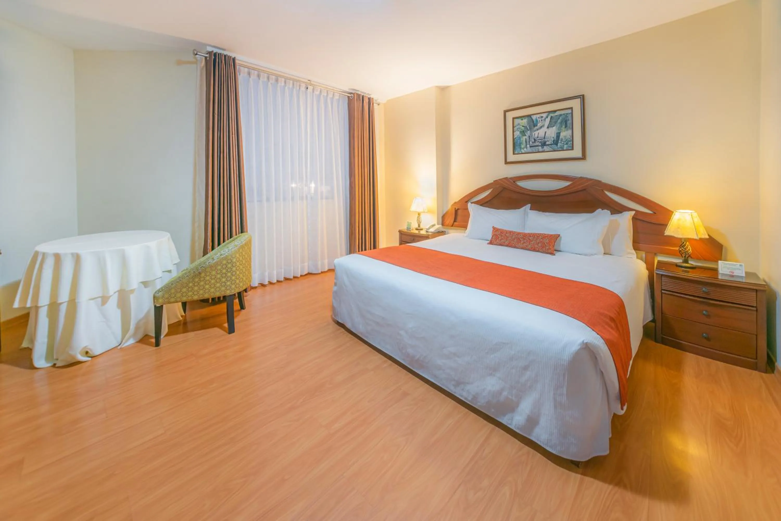 Bed in Miraflores Colon Hotel