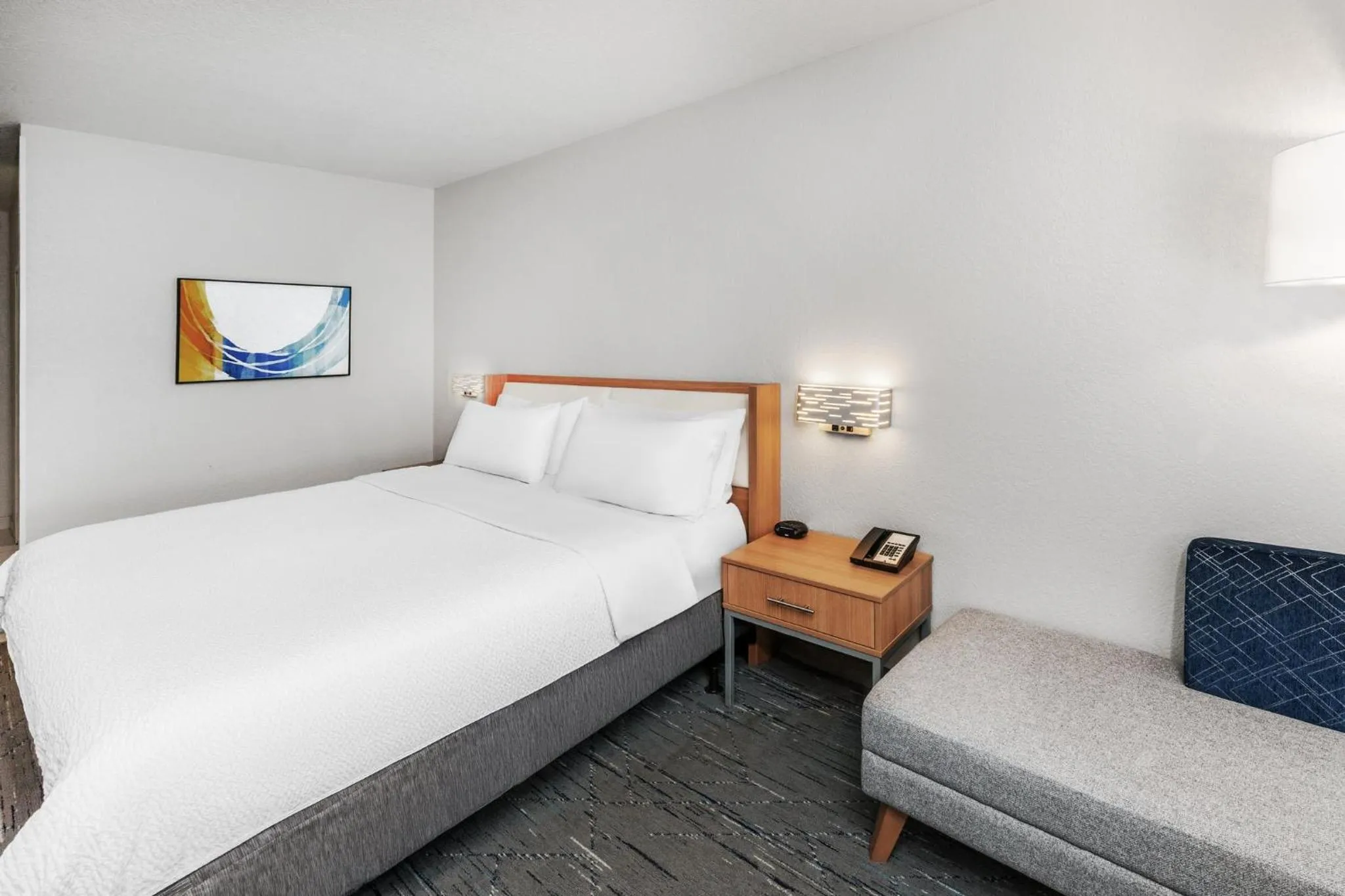 Photo of the whole room, Bed in Holiday Inn Express Hotel & Suites Lonoke I-40 by IHG