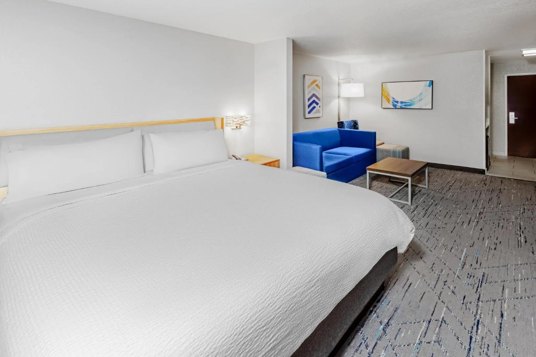 Photo of the whole room, Bed in Holiday Inn Express Hotel & Suites Lonoke I-40 by IHG