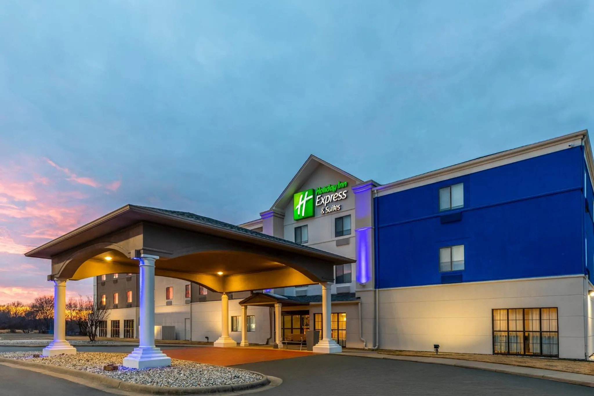 Property building in Holiday Inn Express Hotel & Suites Lonoke I-40 by IHG
