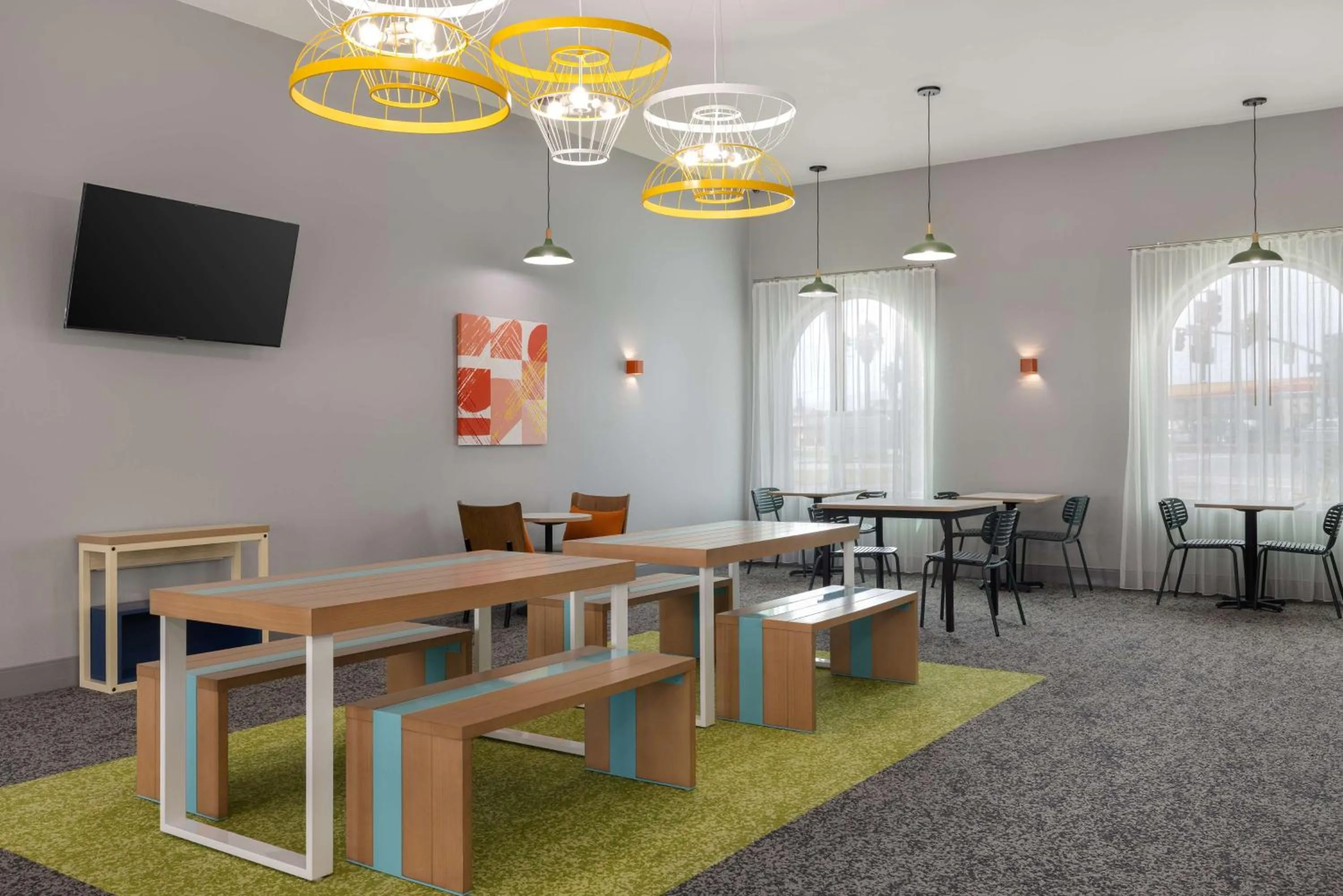 Breakfast in Spark By Hilton Santa Nella