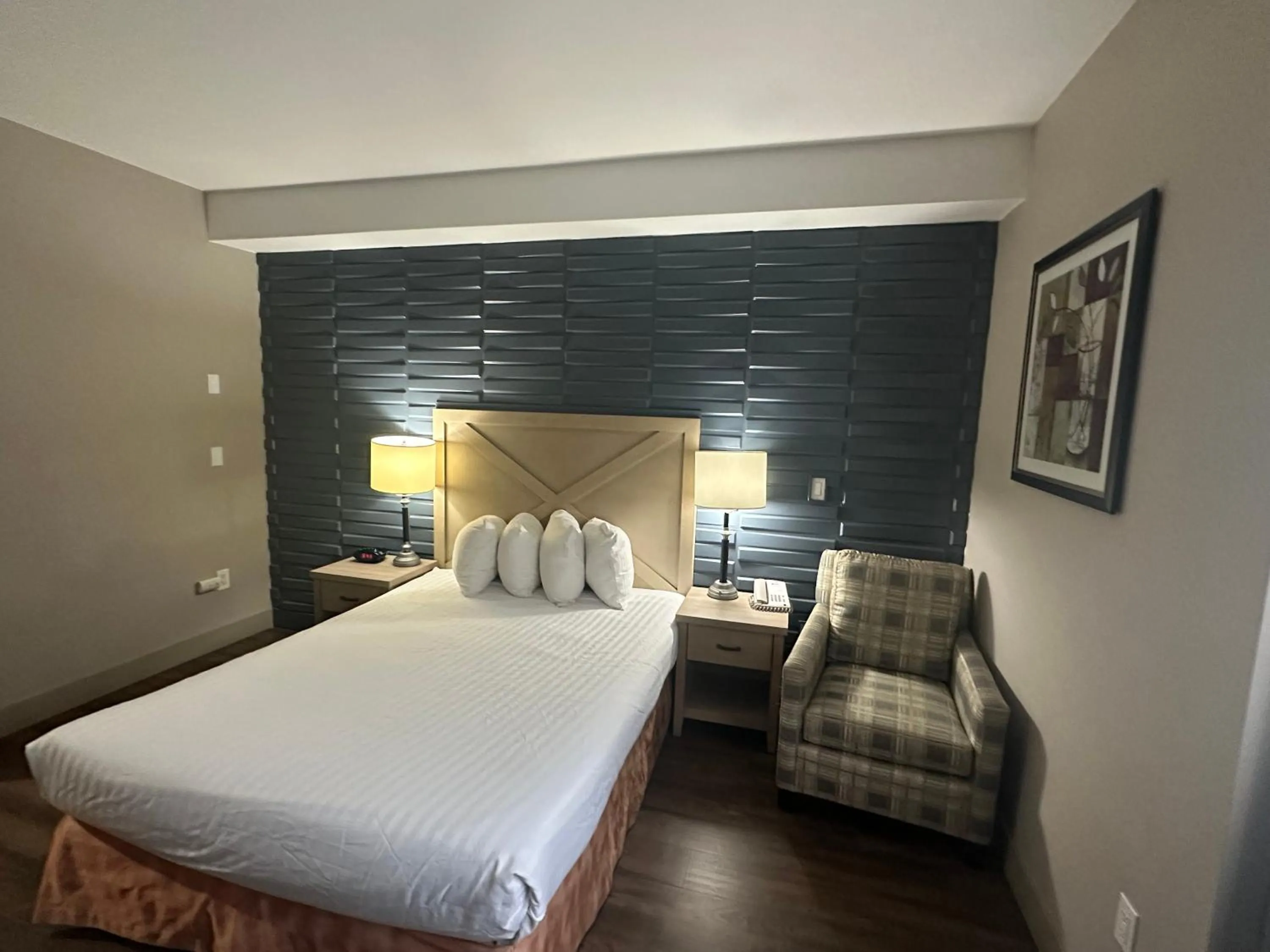 Bedroom, Bed in Best Western Peace Arch Inn