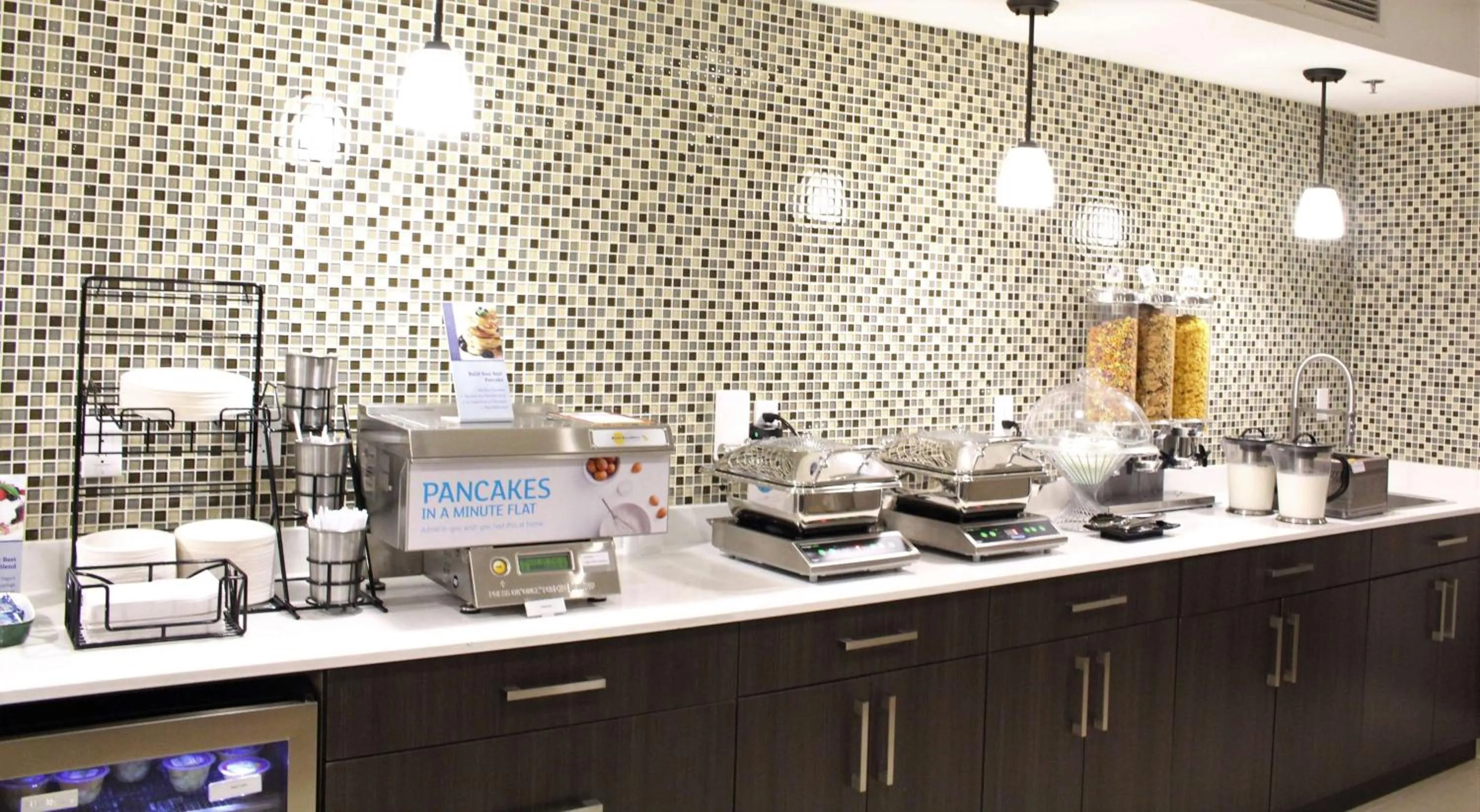 Restaurant/places to eat in Best Western Peace Arch Inn