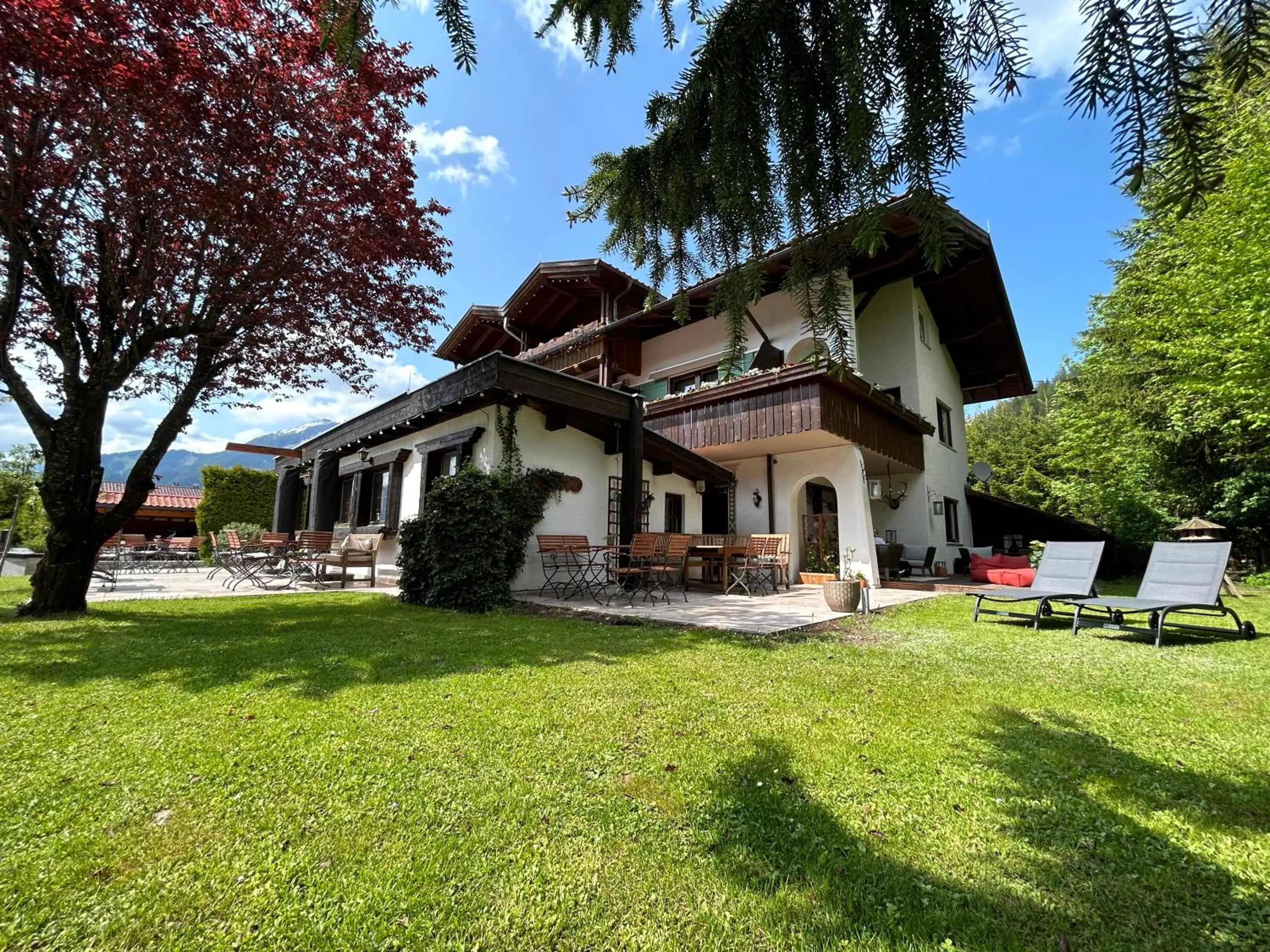 Property building in Das Halali - dein kleines Hotel an der Zugspitze