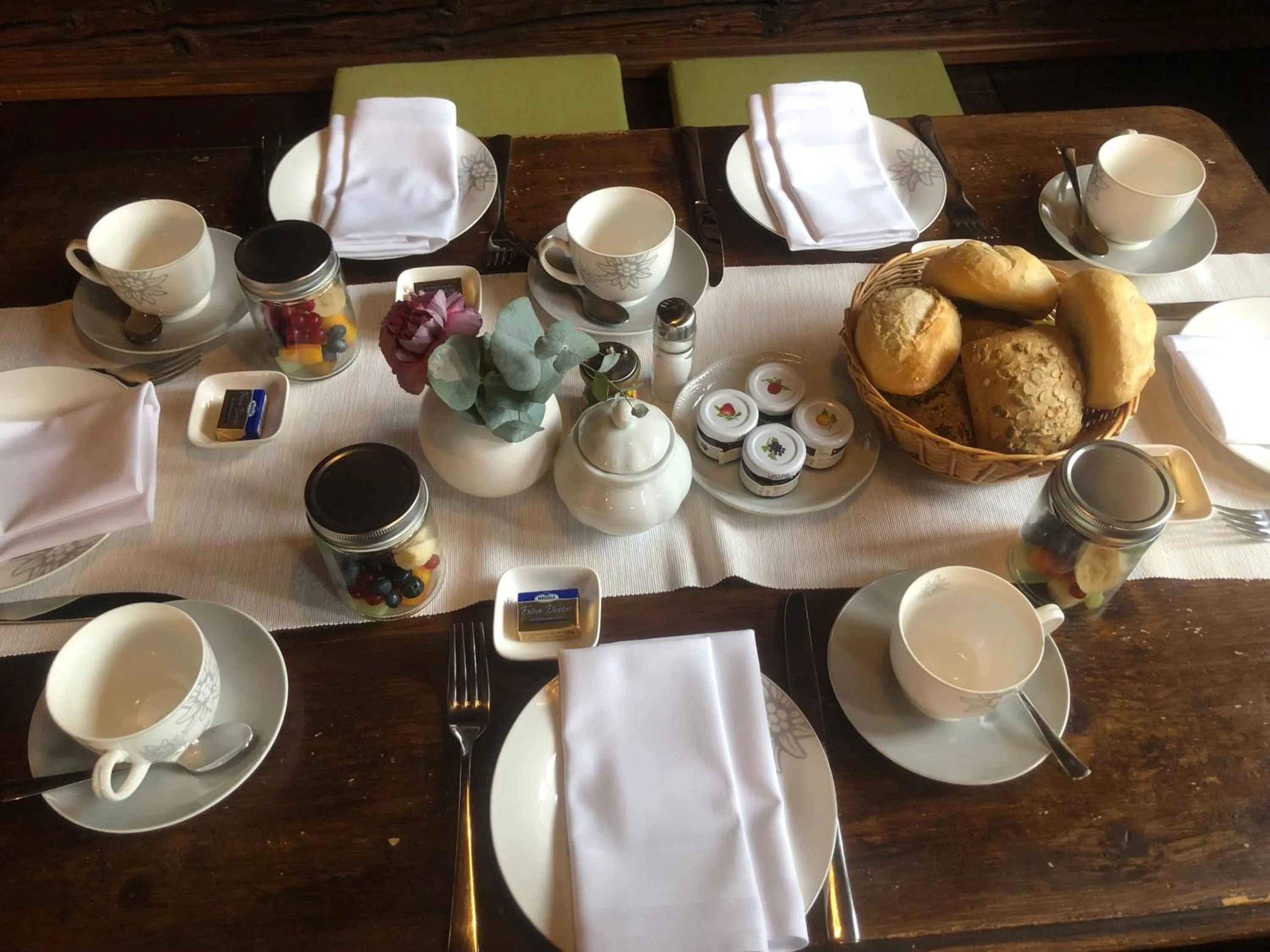 Restaurant/places to eat in Das Halali - dein kleines Hotel an der Zugspitze