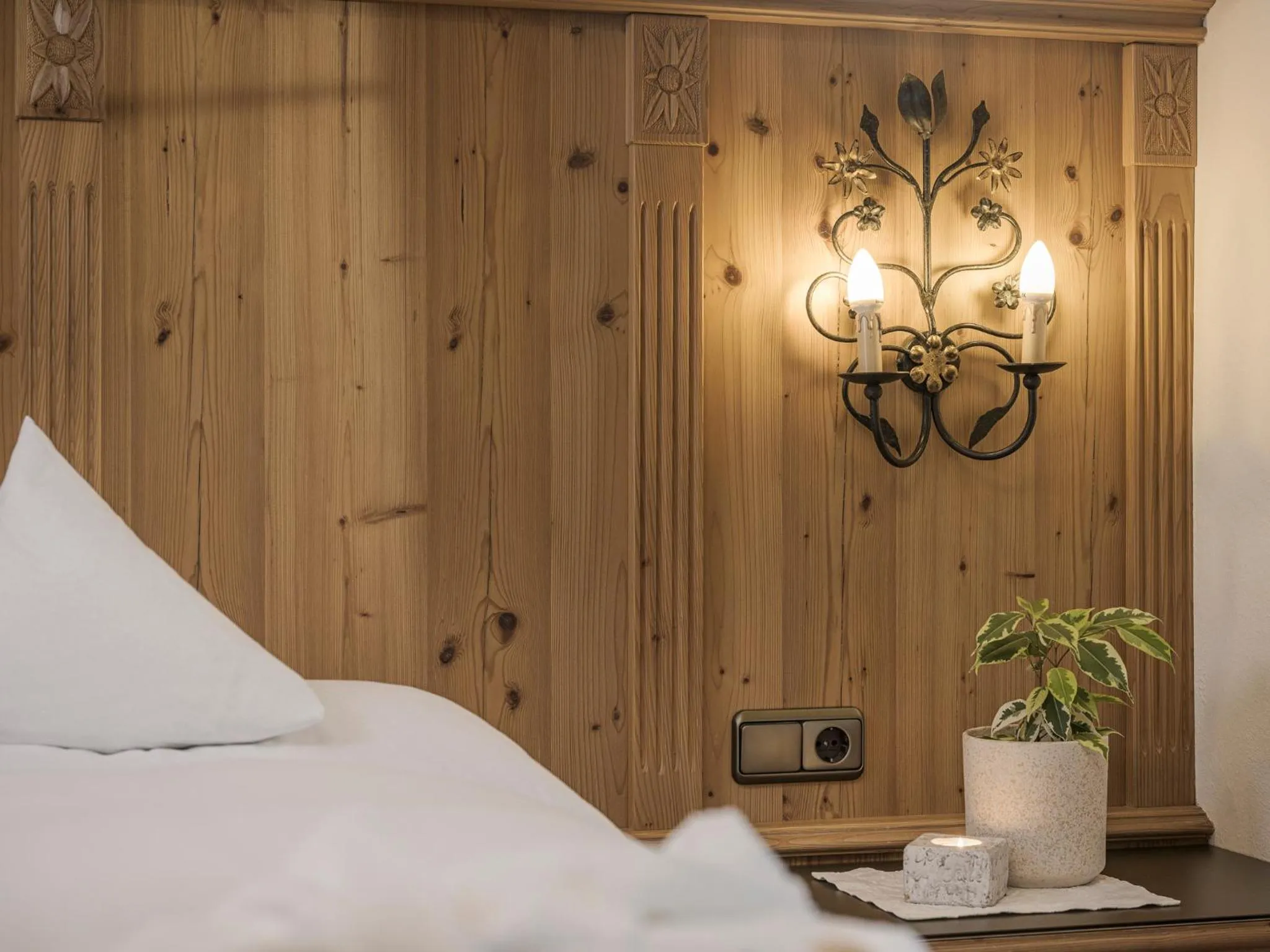 Bedroom, Bed in Apparthotel "Landhaus Veronika"