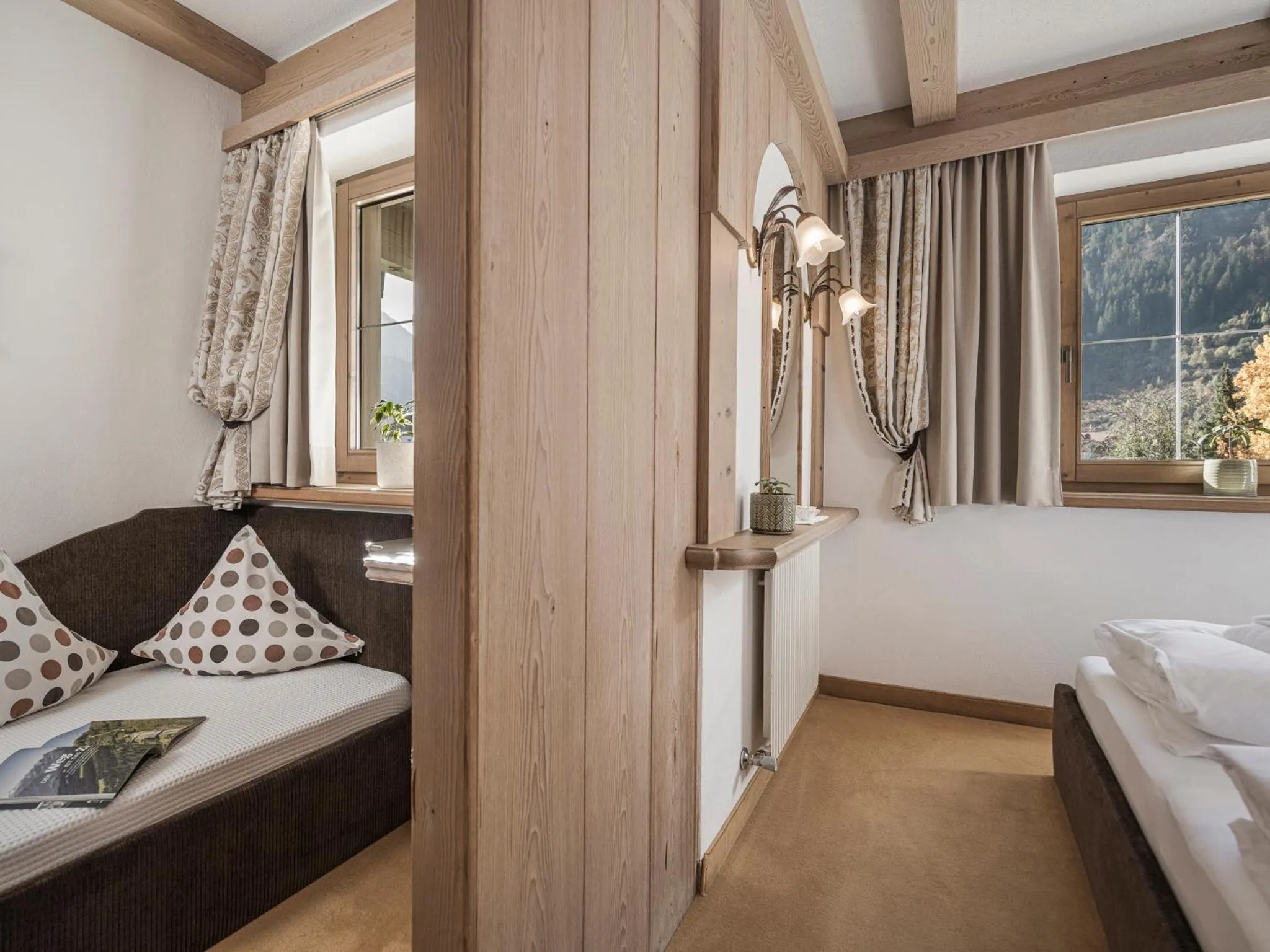 Bedroom, Bed in Apparthotel "Landhaus Veronika"