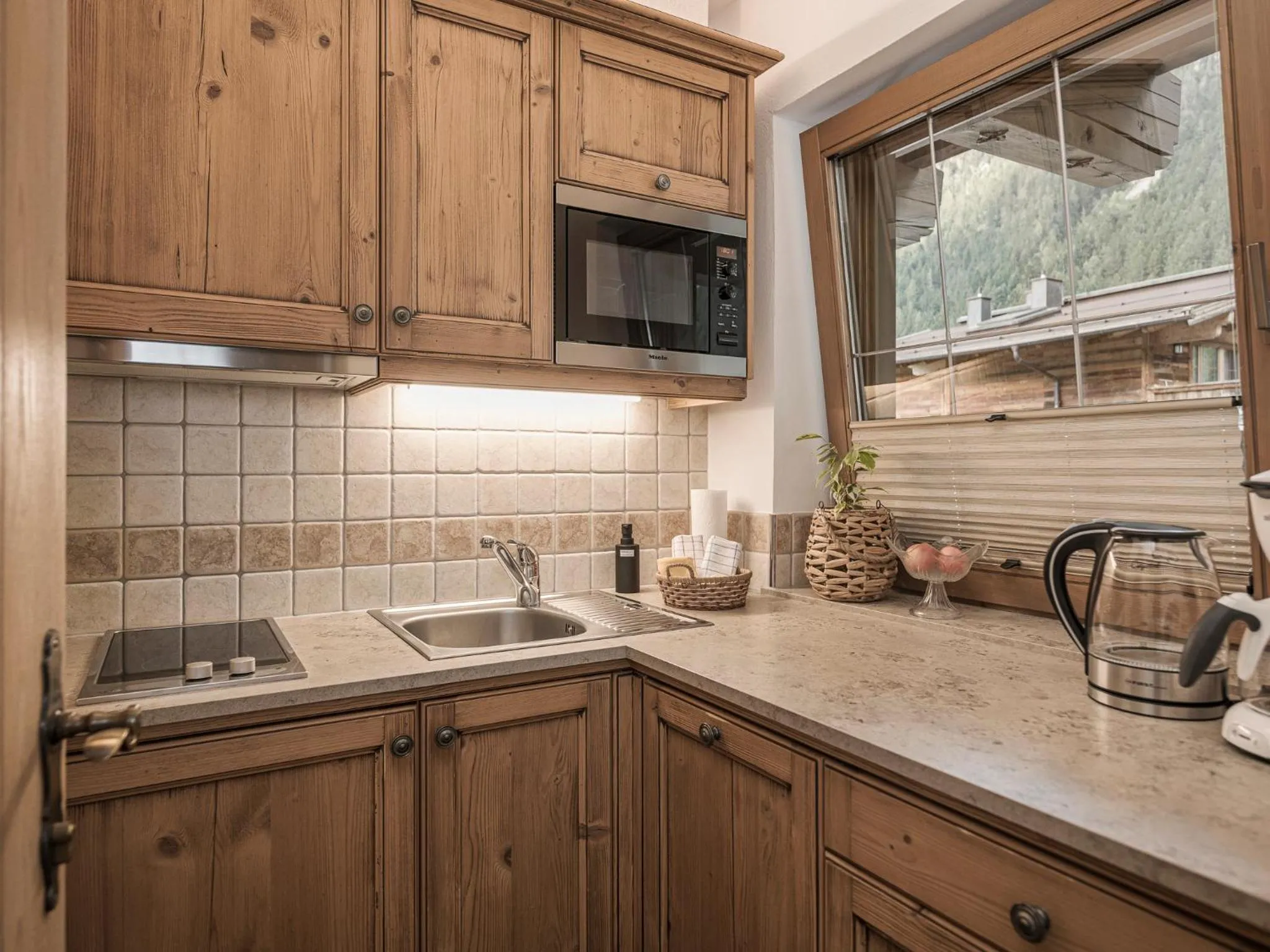 Kitchen or kitchenette in Apparthotel "Landhaus Veronika"