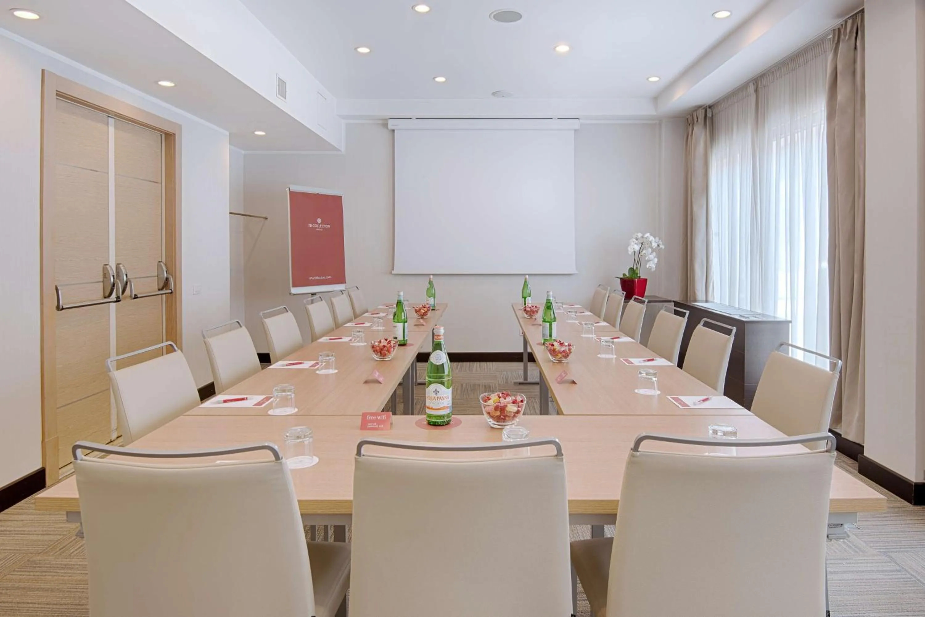 Meeting/conference room in NH Collection Roma Giustiniano