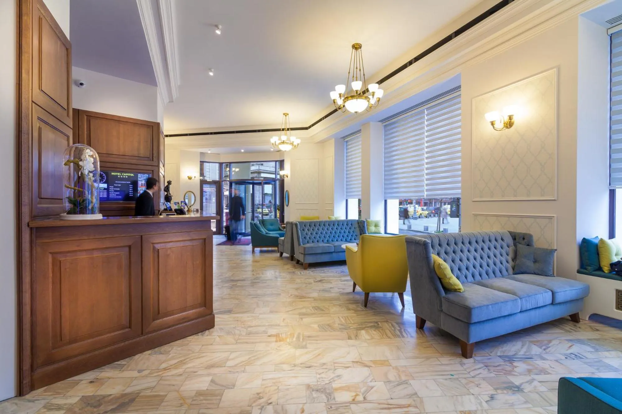 Lobby or reception in Capitol Hotel