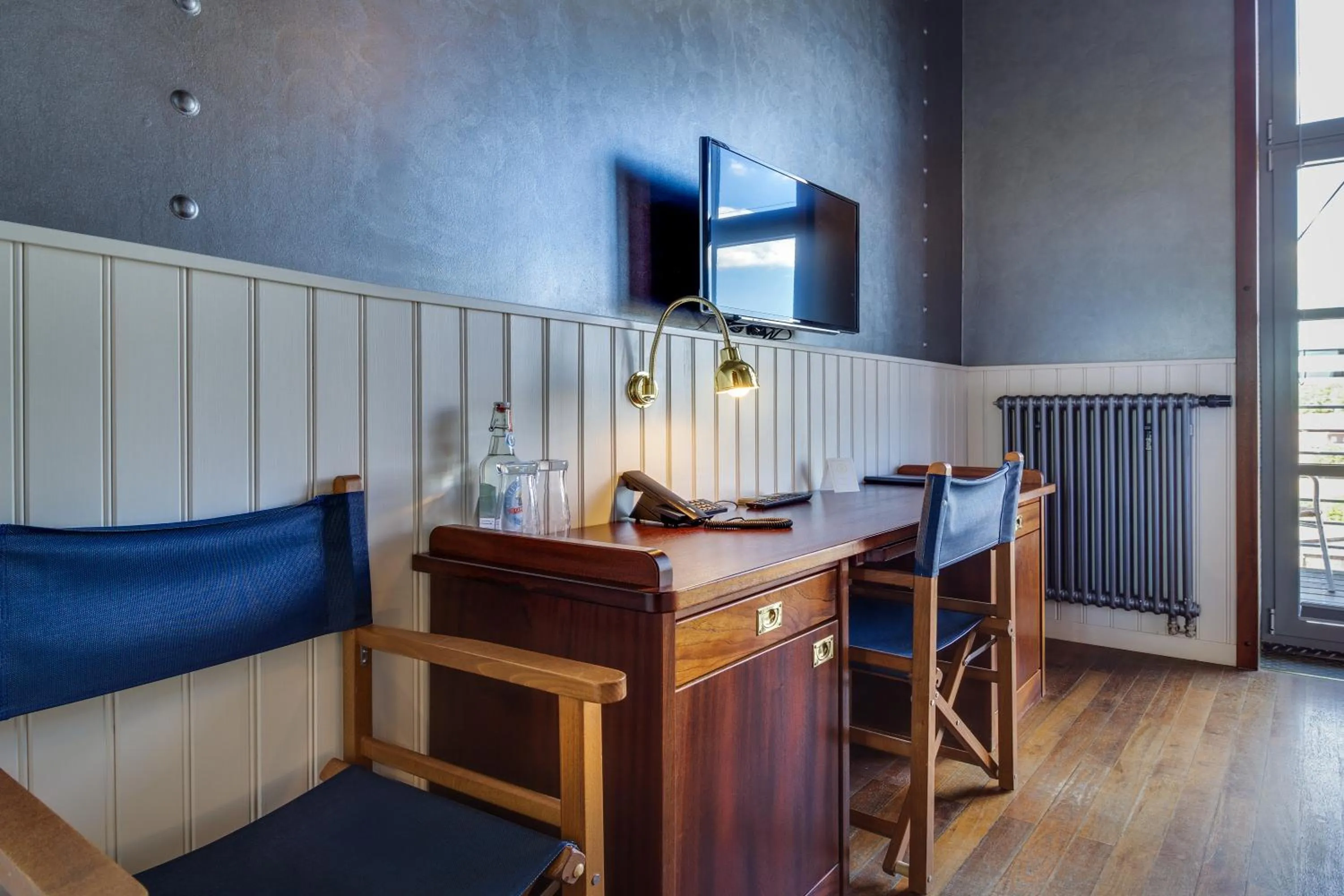 Photo of the whole room in Hotel Dömitzer Hafen